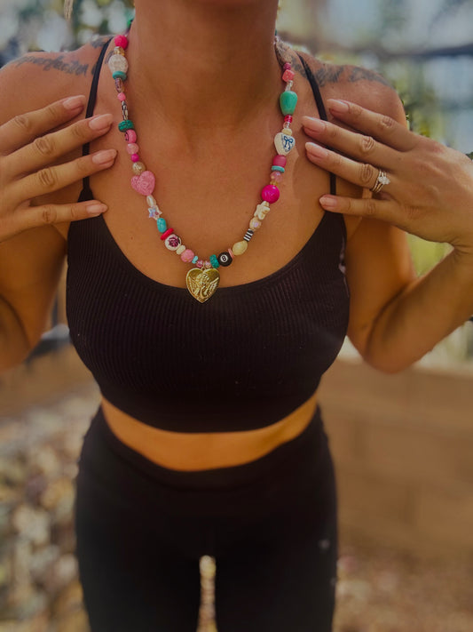 NC-vintage angel +Handmade chunky beaded necklace