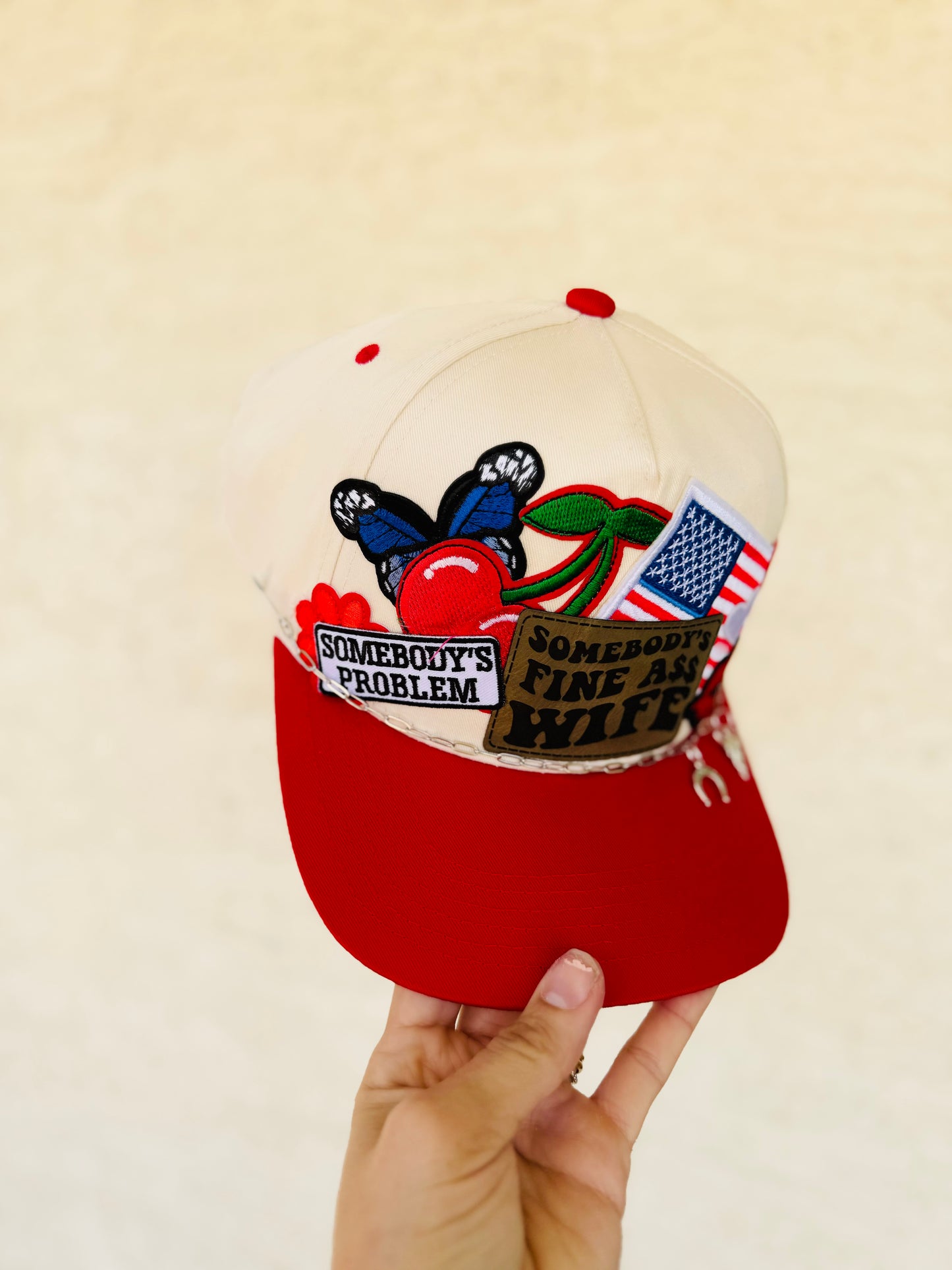 CM CO. Somebody’s wife murica vintage Trucker