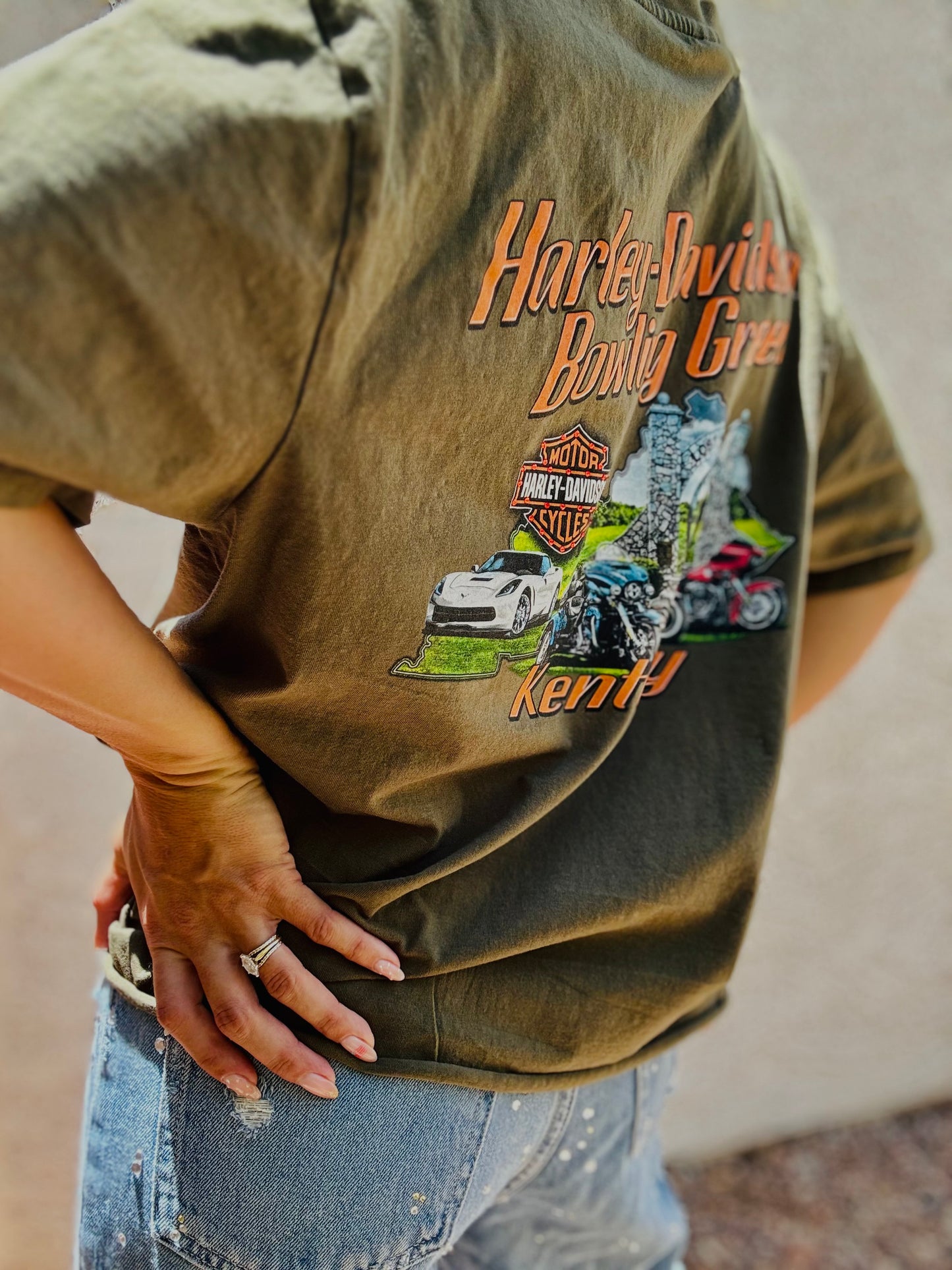 TEE- besded pocket rowdy green POCKET SHIRT - MENS 2XL CUT fits more like a L/XL