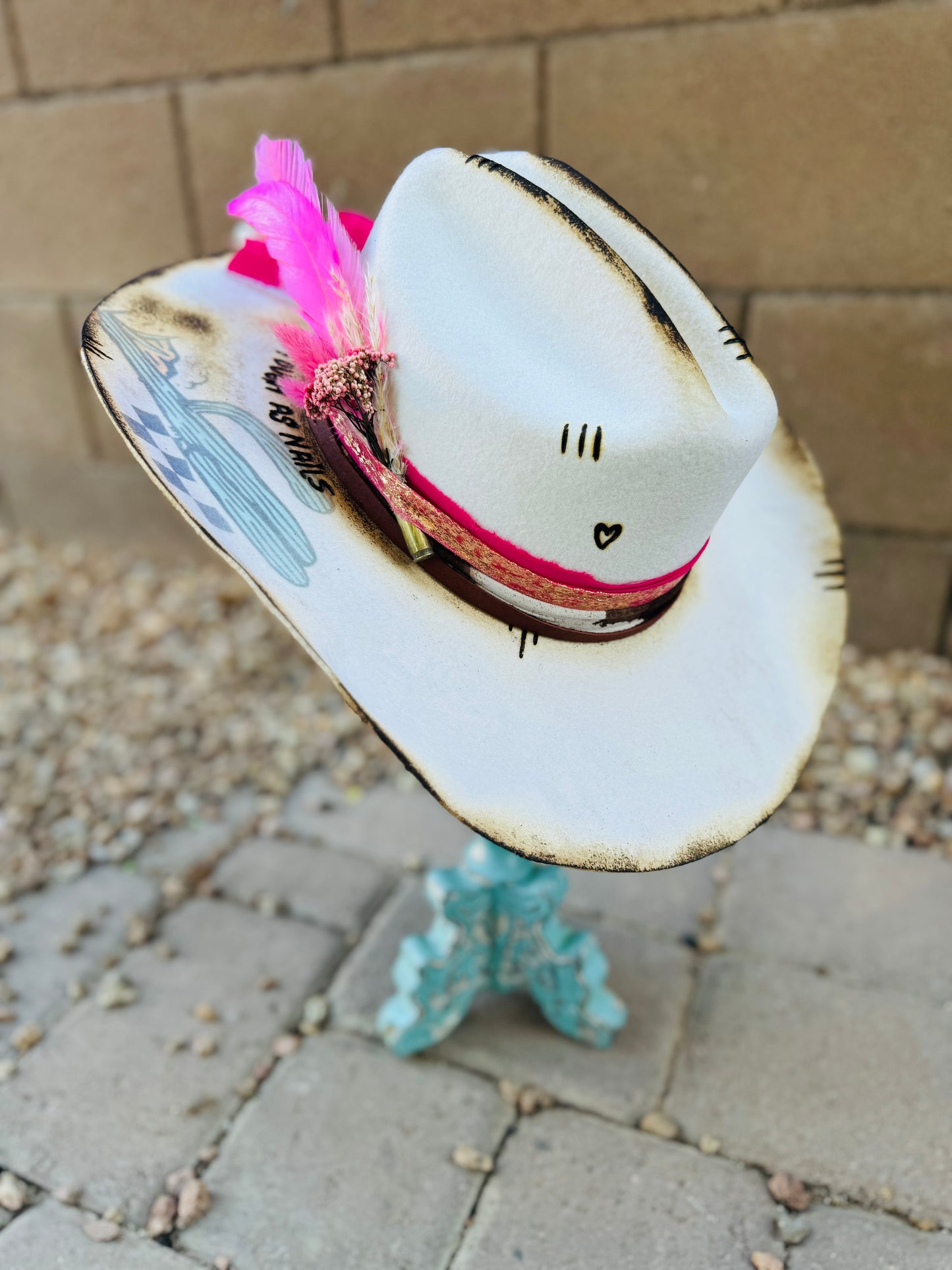 HR- Edgy Cowgirl + Vintage Ivory Brim