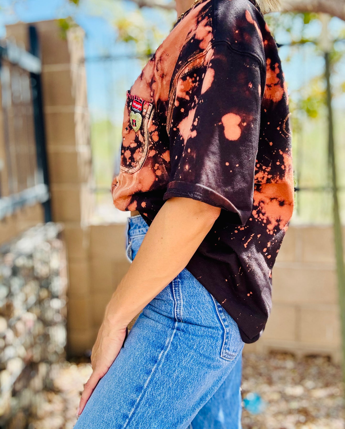 MD- printed GHOSTIES +HUSBAND POCKET SHIRT -2XL Fit more XL CUT CROP