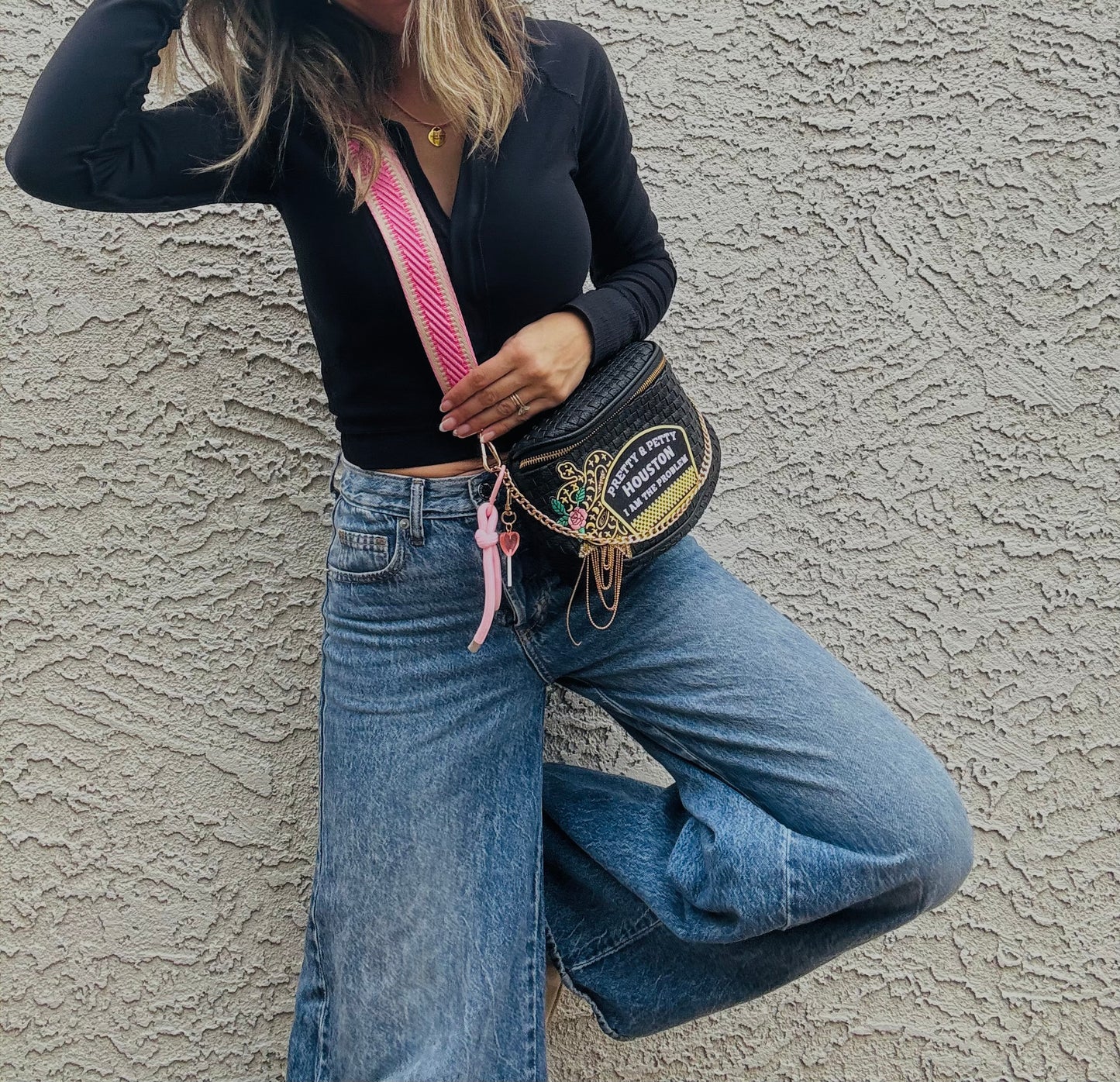 AM-pretty and Petty Houston I’m the problem +PHOENIX BAG