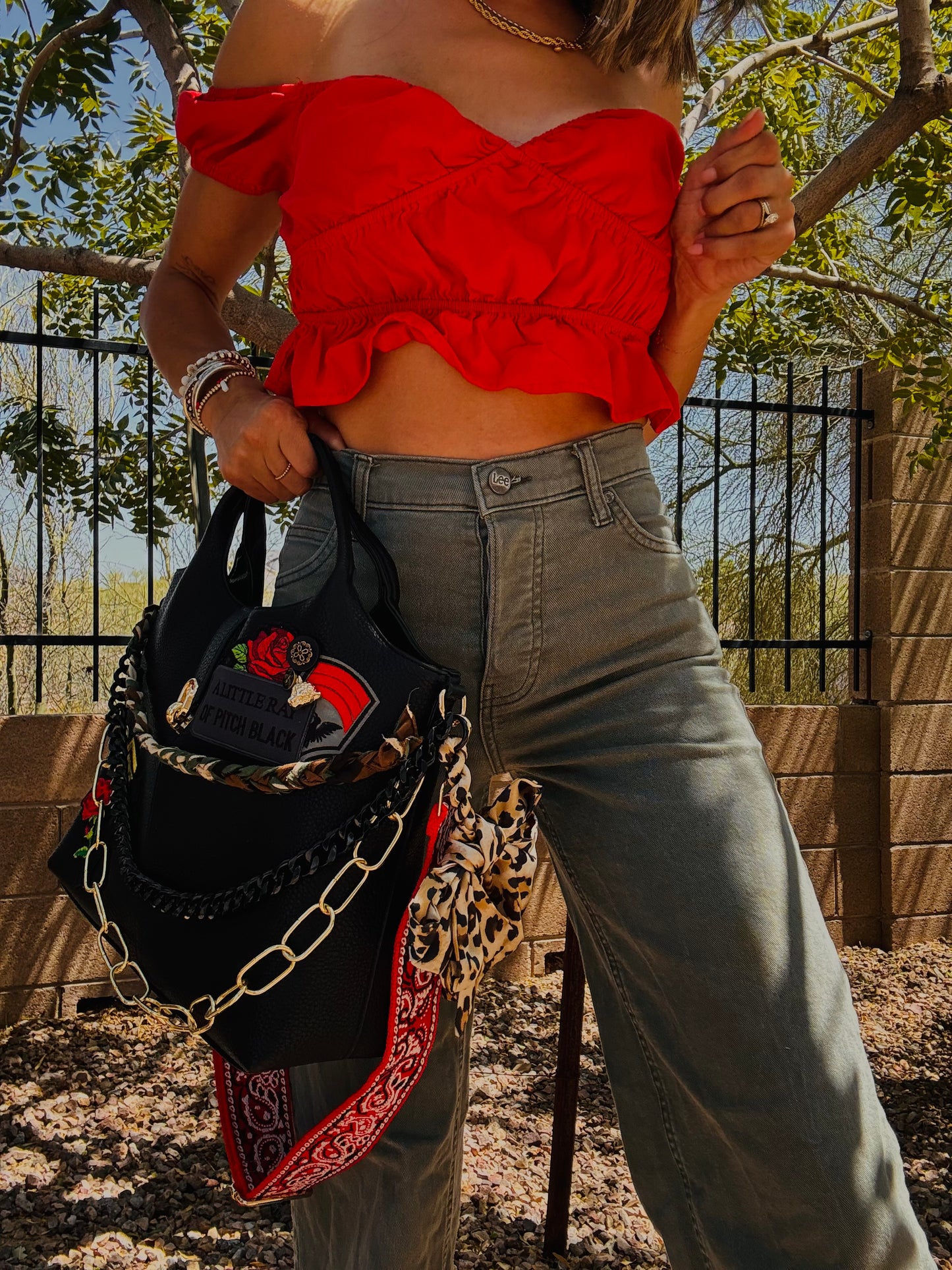 SCC- LITTLE RAY OF PITCH BLACK +** TUCSON ** multi straps