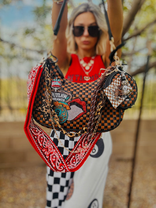 CO- outlaw dreamer eagle chasing thrills +** The Havasu **3 STRAPS INCLUDED