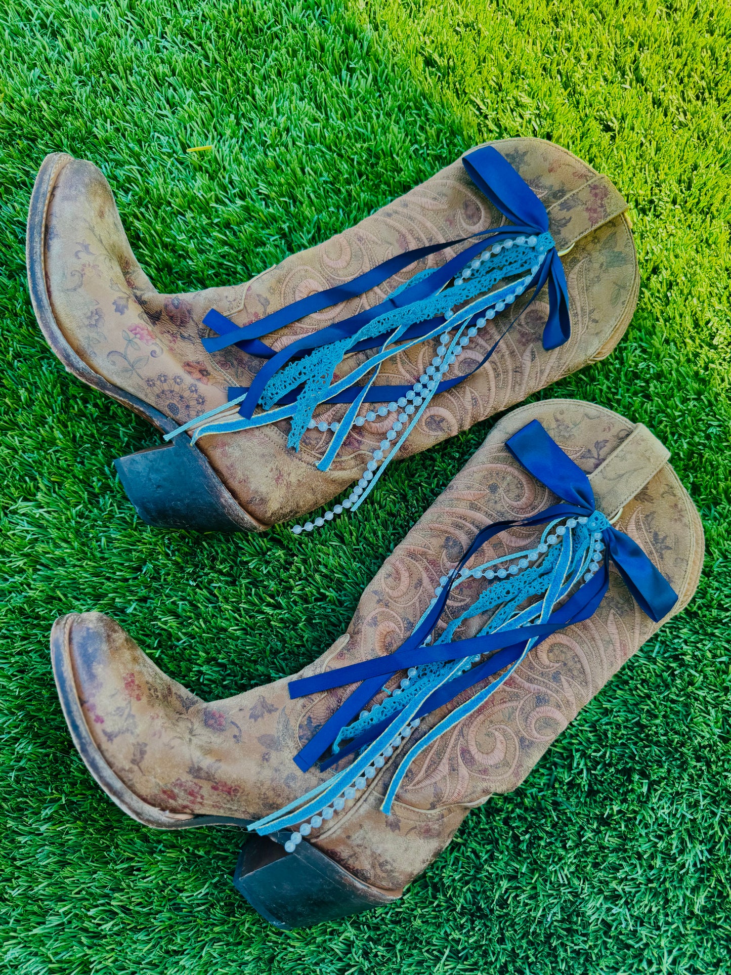 BB- BLUE 1 BOOT BOWS