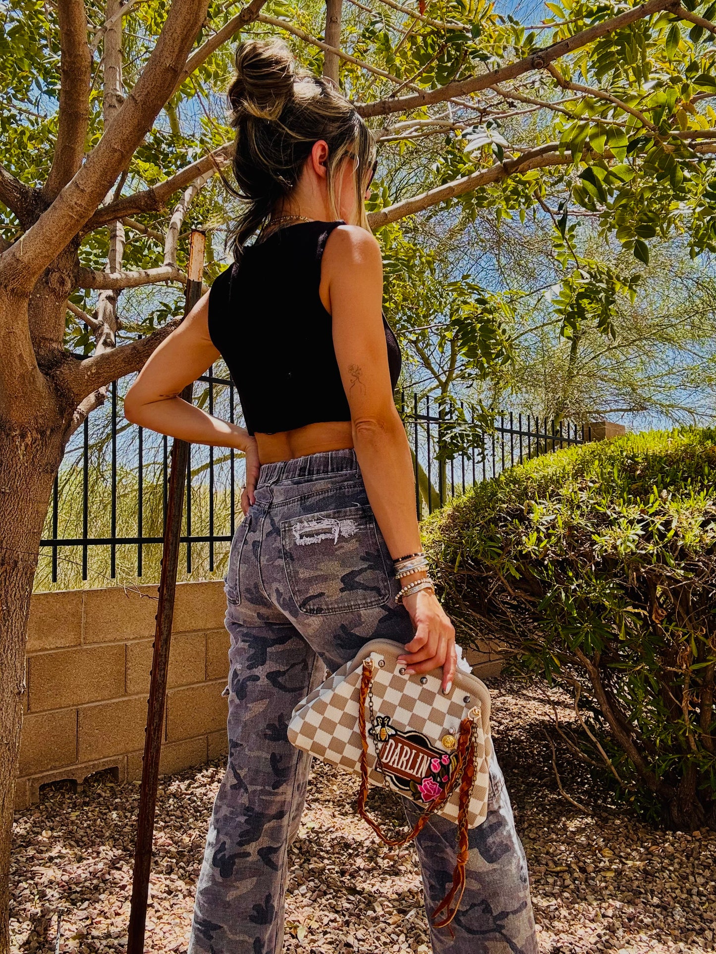 AA-DARLIN crème checkered +** LIZZIE KISS CLUTCH**
