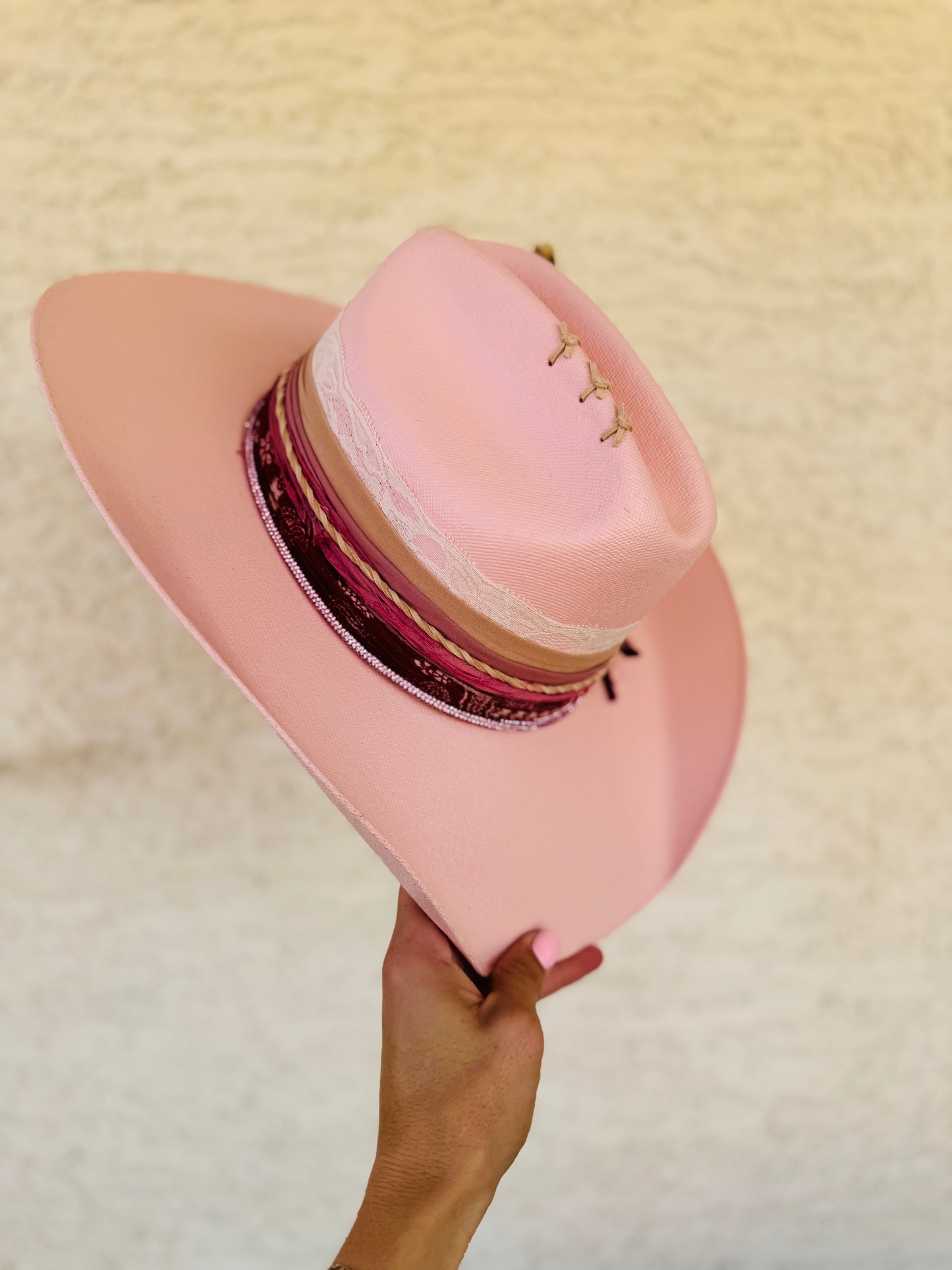 CB- Bombshell PINK BRIM- CLASSIC STRAW COWGIRL