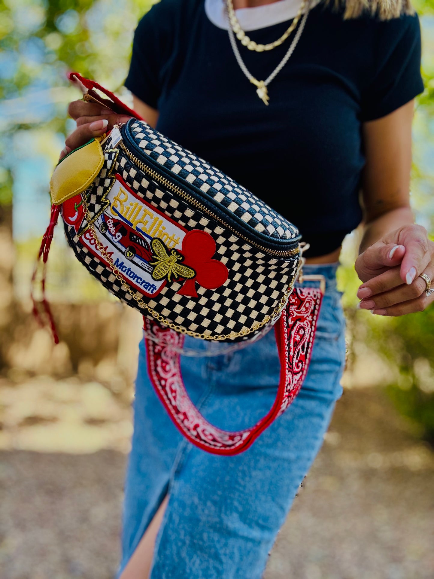 DM2-race babe red bombshell +PHOENIX BAG + extra red strap