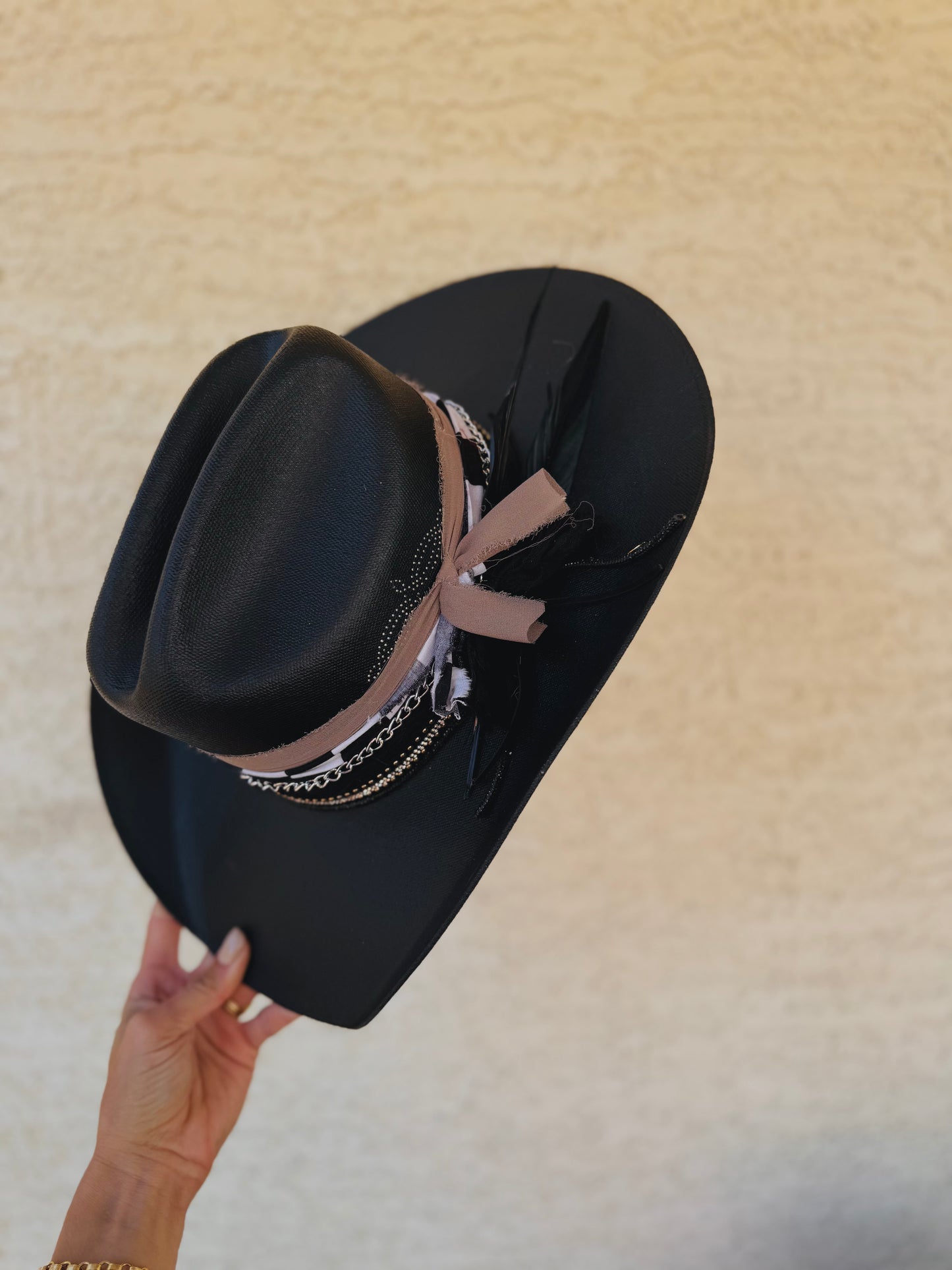 CB- checkered grunge BRIM- CLASSIC STRAW COWGIRL