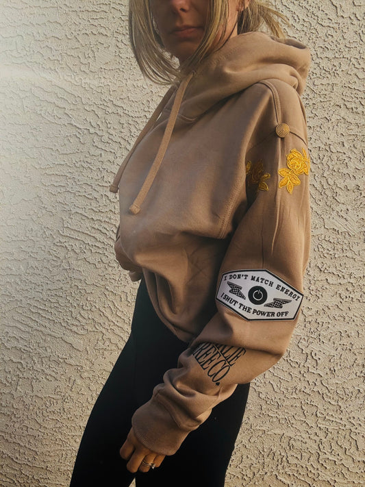 BBH-Betty Button Hoodie- Match energy - gold roses