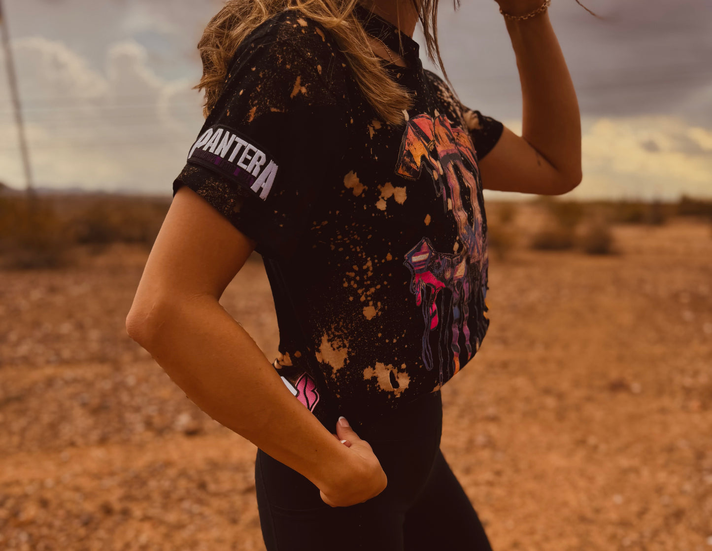 VT-vintage band pink theme - Black TSHIRT