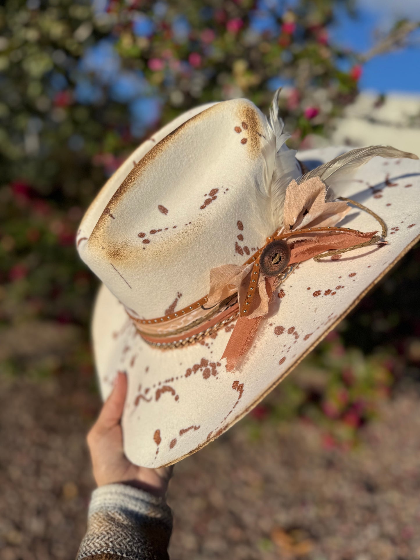 NU-Copper me In love + Dyed Ivory Traditional COWGIRL BRIM