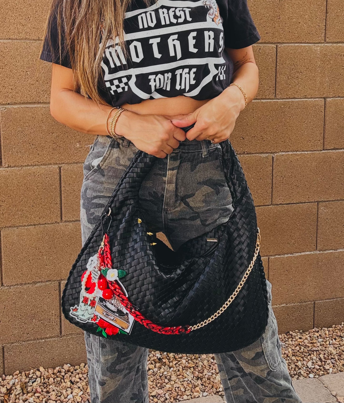 OO-PUT JOHNNY ON VINYL ROSES - XL Chandler INSPIRED Woven CROSSBODY INCLUDED