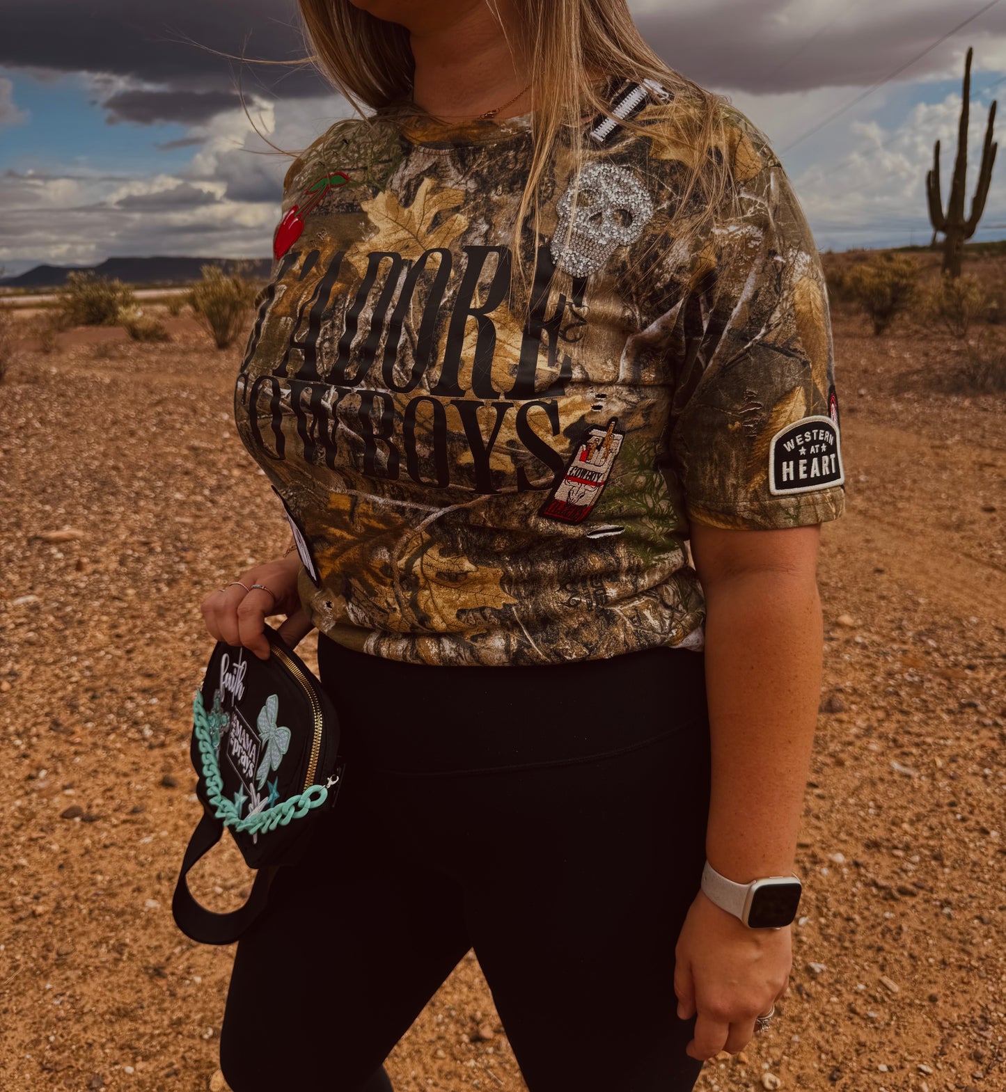 VT- COWBOYS rhinestone skull cash and other western babe patches - REALTREE CAMO TSHIRT