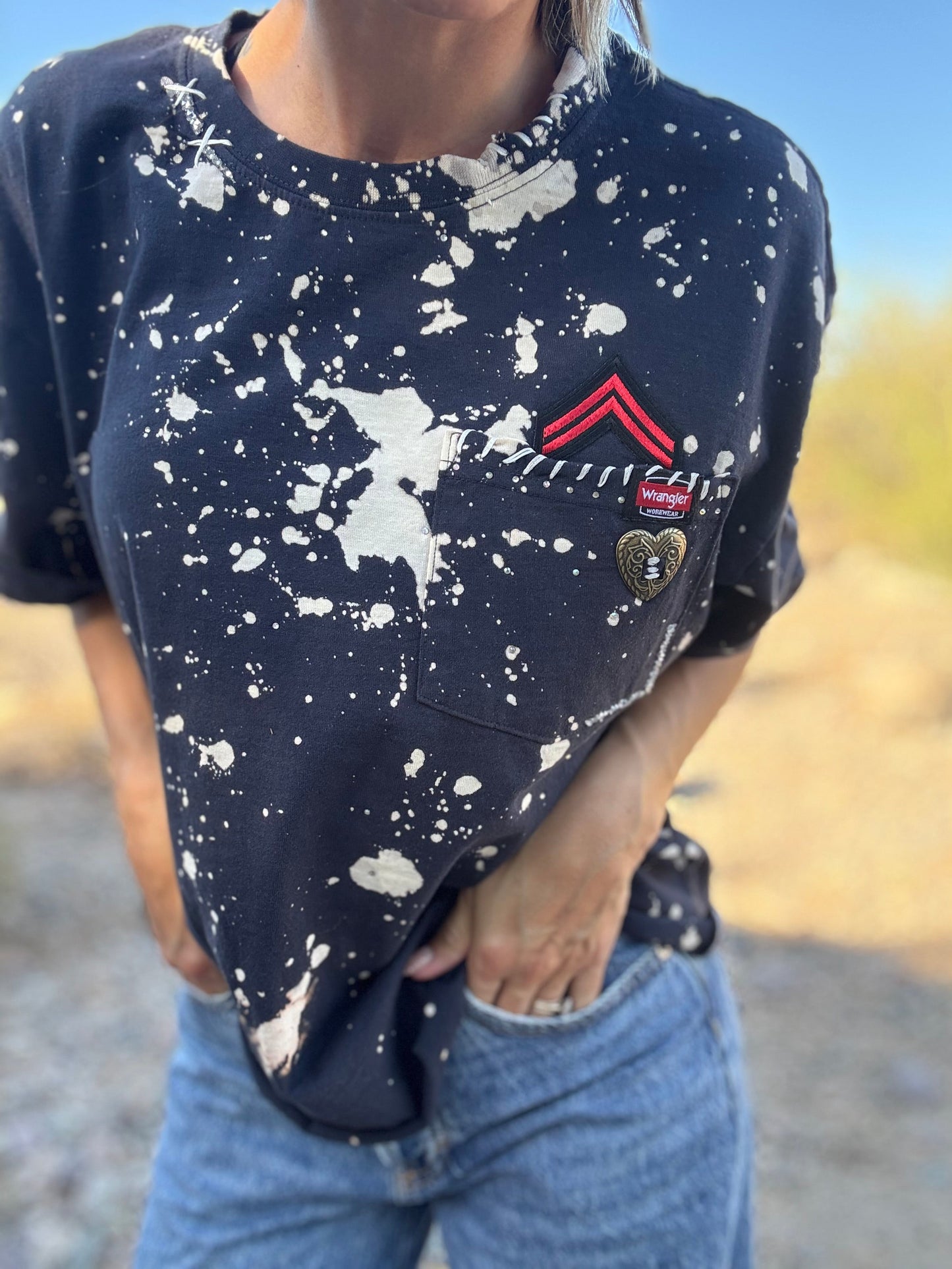 HD-red rangler- navy DISTRESSED POCKET SHIRT - MENS LARGE CUT