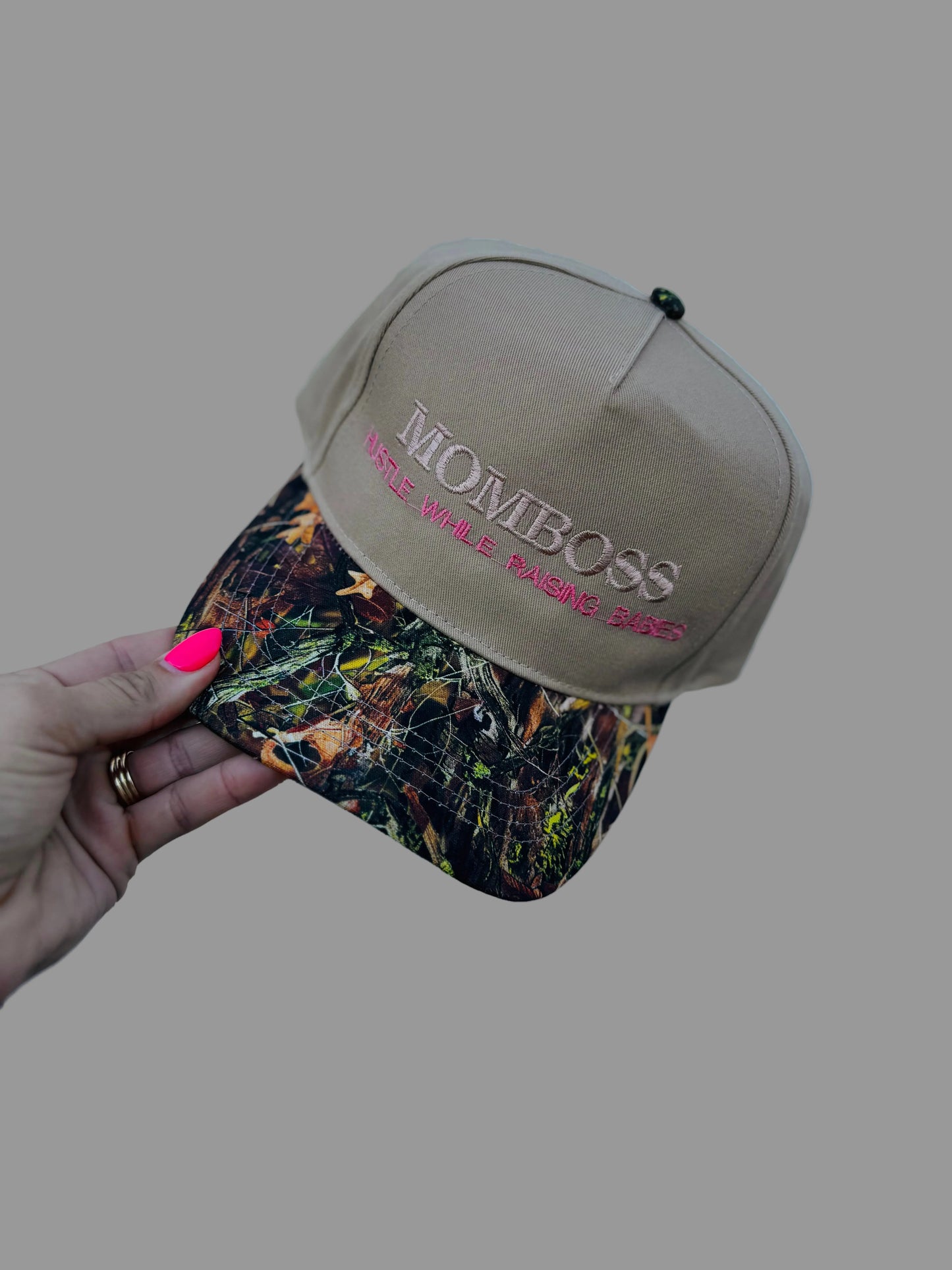 CT-HUSTLE WHILE RAISING BABIES MOM. BOSS. * CAMO two tone canvas SNAPBACK TRUCKER