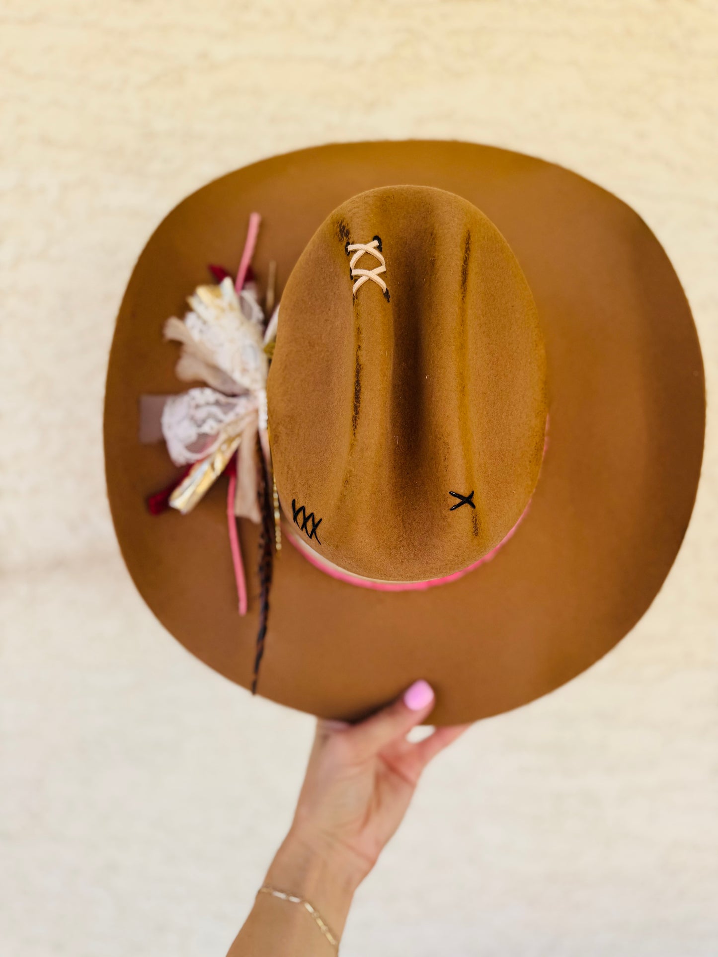 CB-shoot your shot - Felt Cowgirl Brim