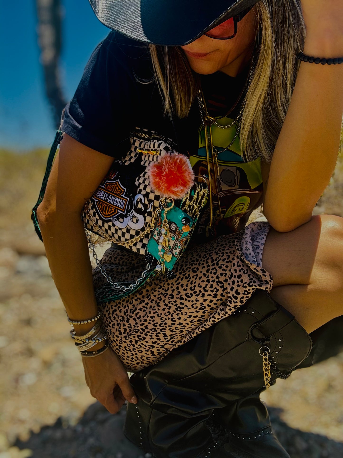 CO- TURQUOISE BADDIE+** GILBERT **3 STRAPS INCLUDED