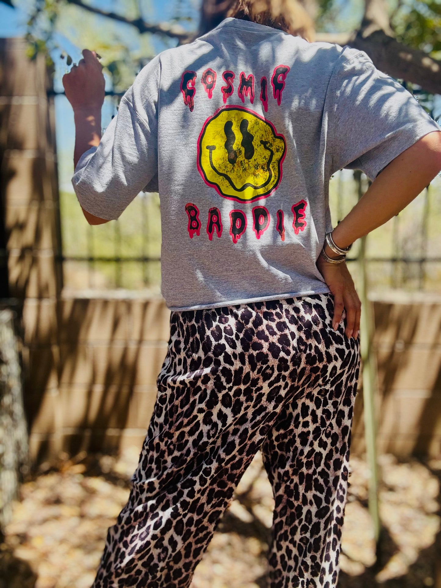 TEE- be. Legend baddie -HUSBAND POCKET SHIRT - SMALL