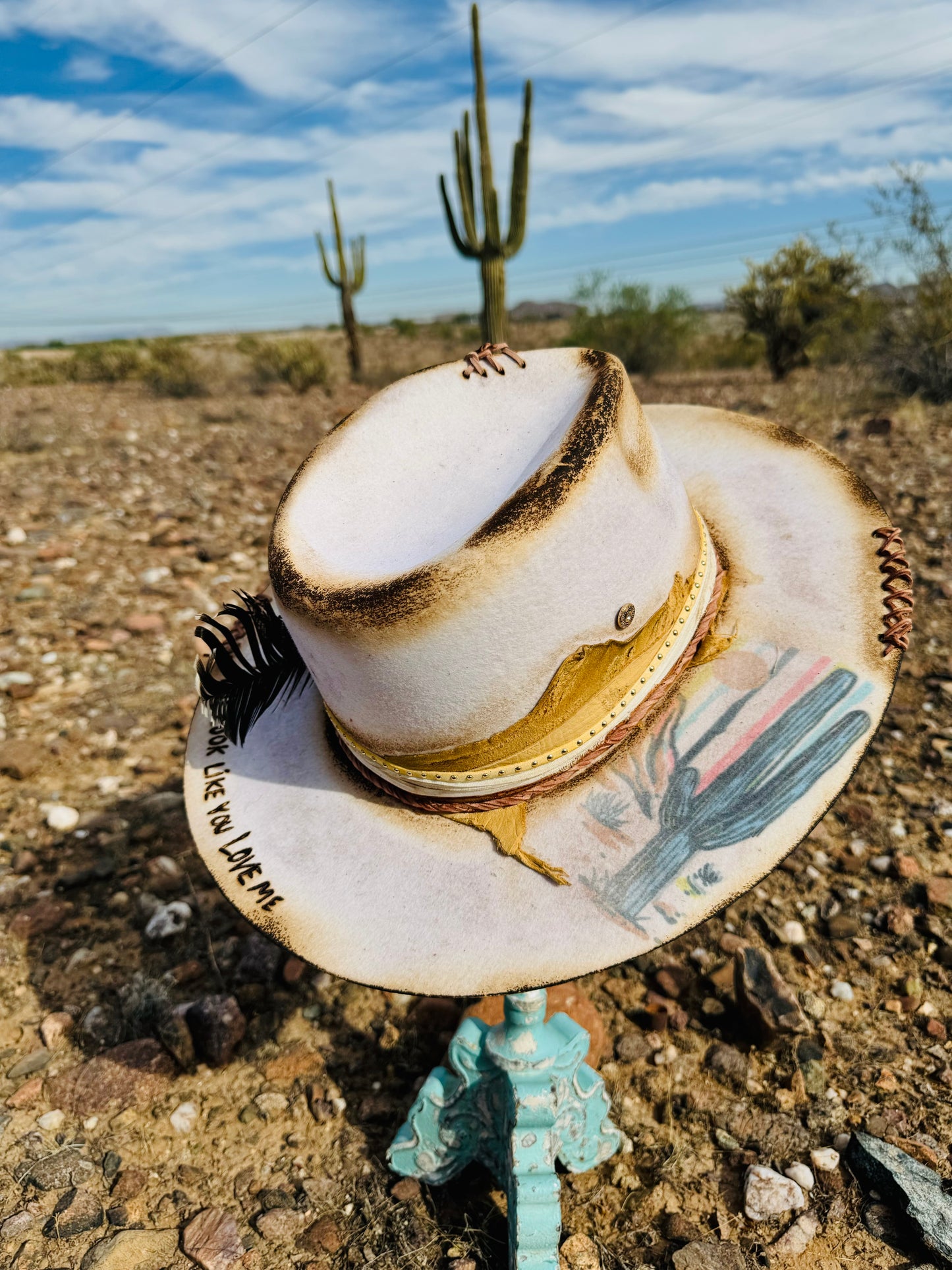 10- Vintage Love me Saguaro