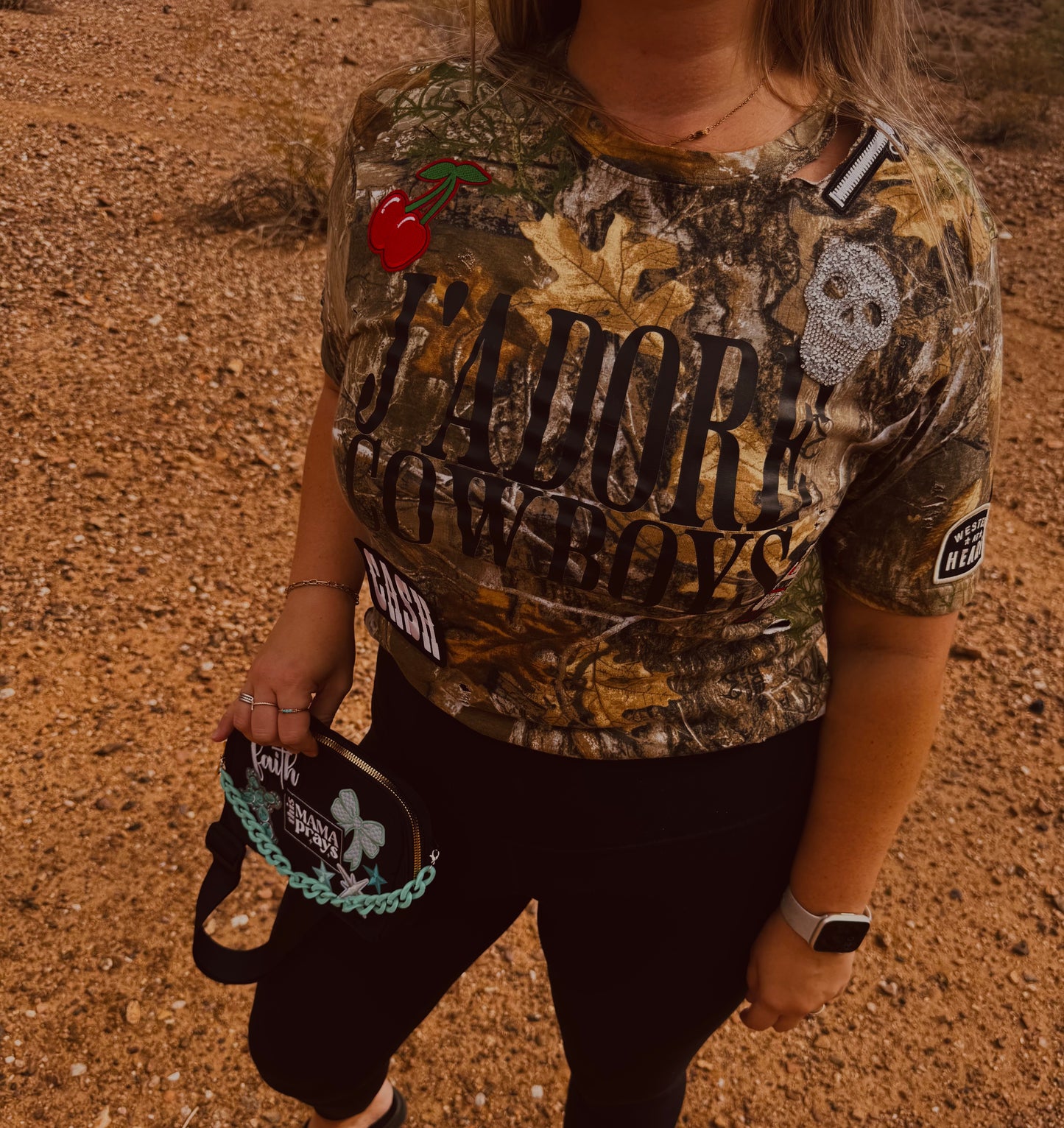 VT- COWBOYS rhinestone skull cash and other western babe patches - REALTREE CAMO TSHIRT