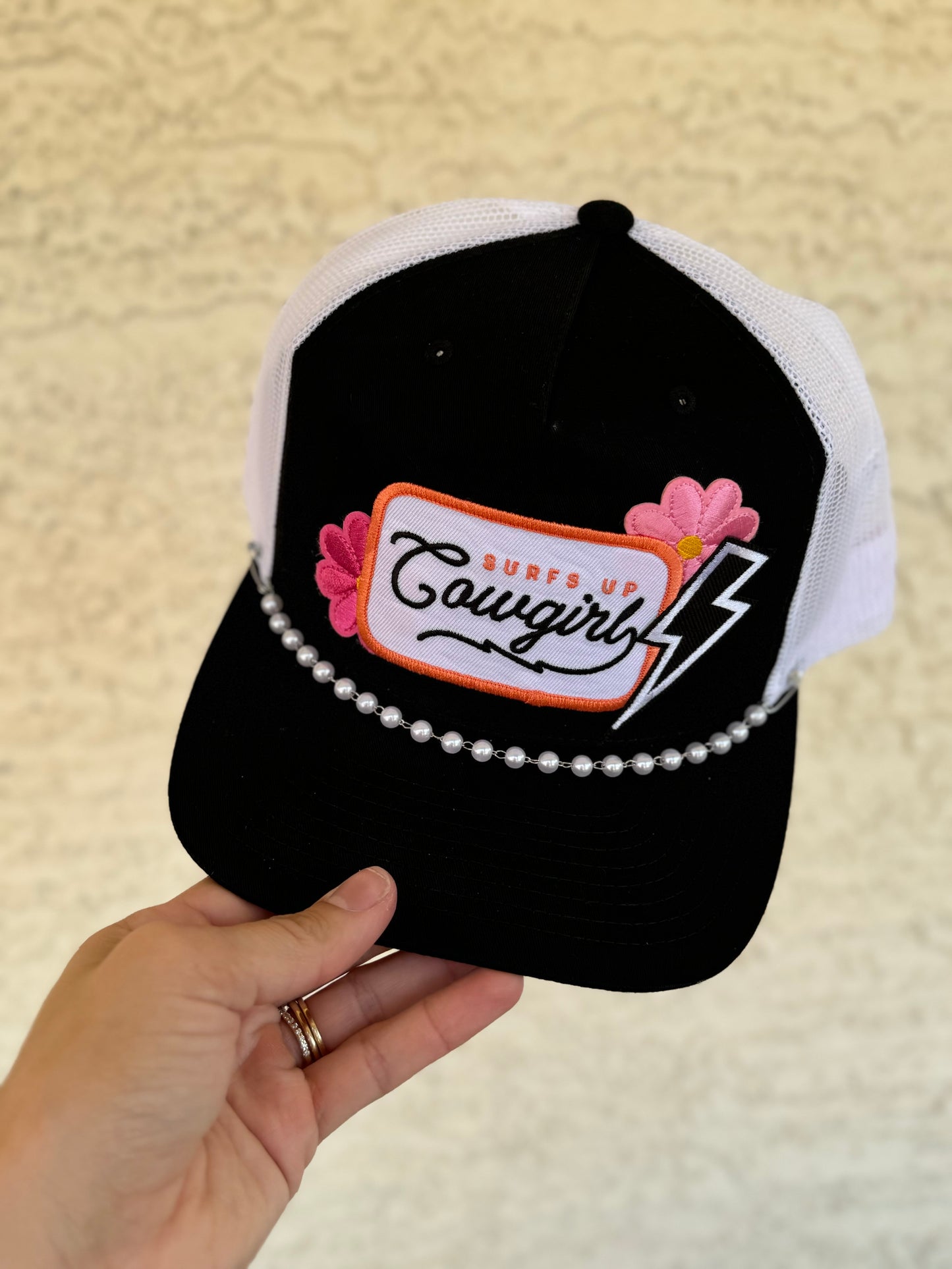 •CM Co. Cowgirl surf black and white