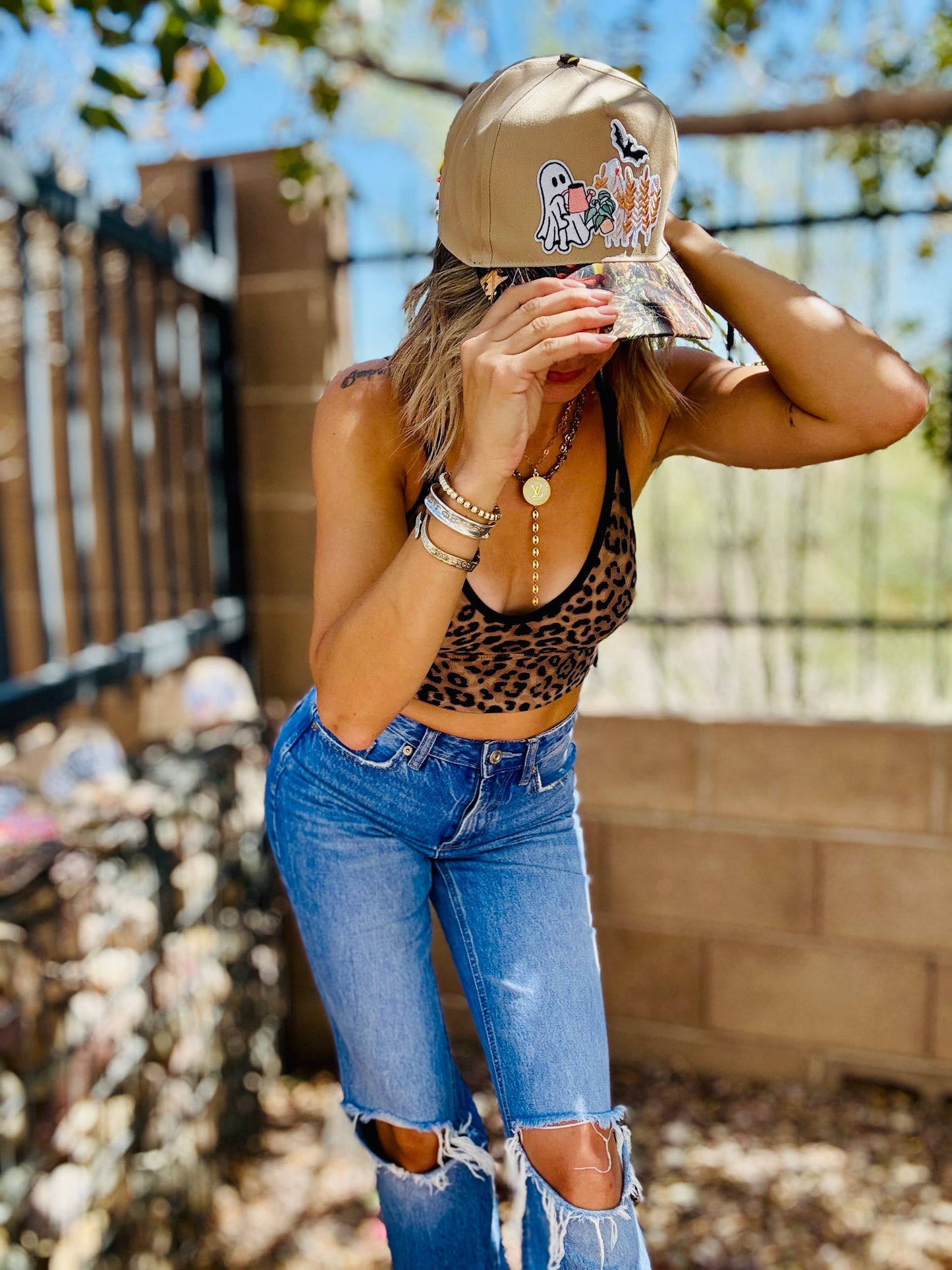 MD- PLANT LOVIN CAMO GHOSTIE TRUCKER- SNAPBACK REALT CAMO PRINT