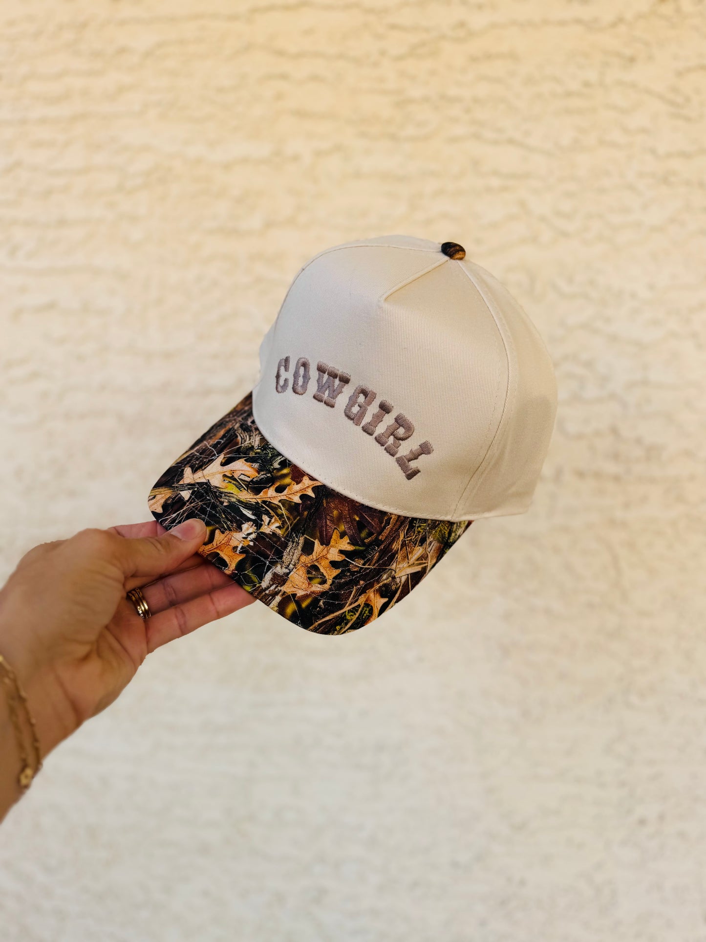 VT- Cowgirl crème Premium Camo vintage SnapBack