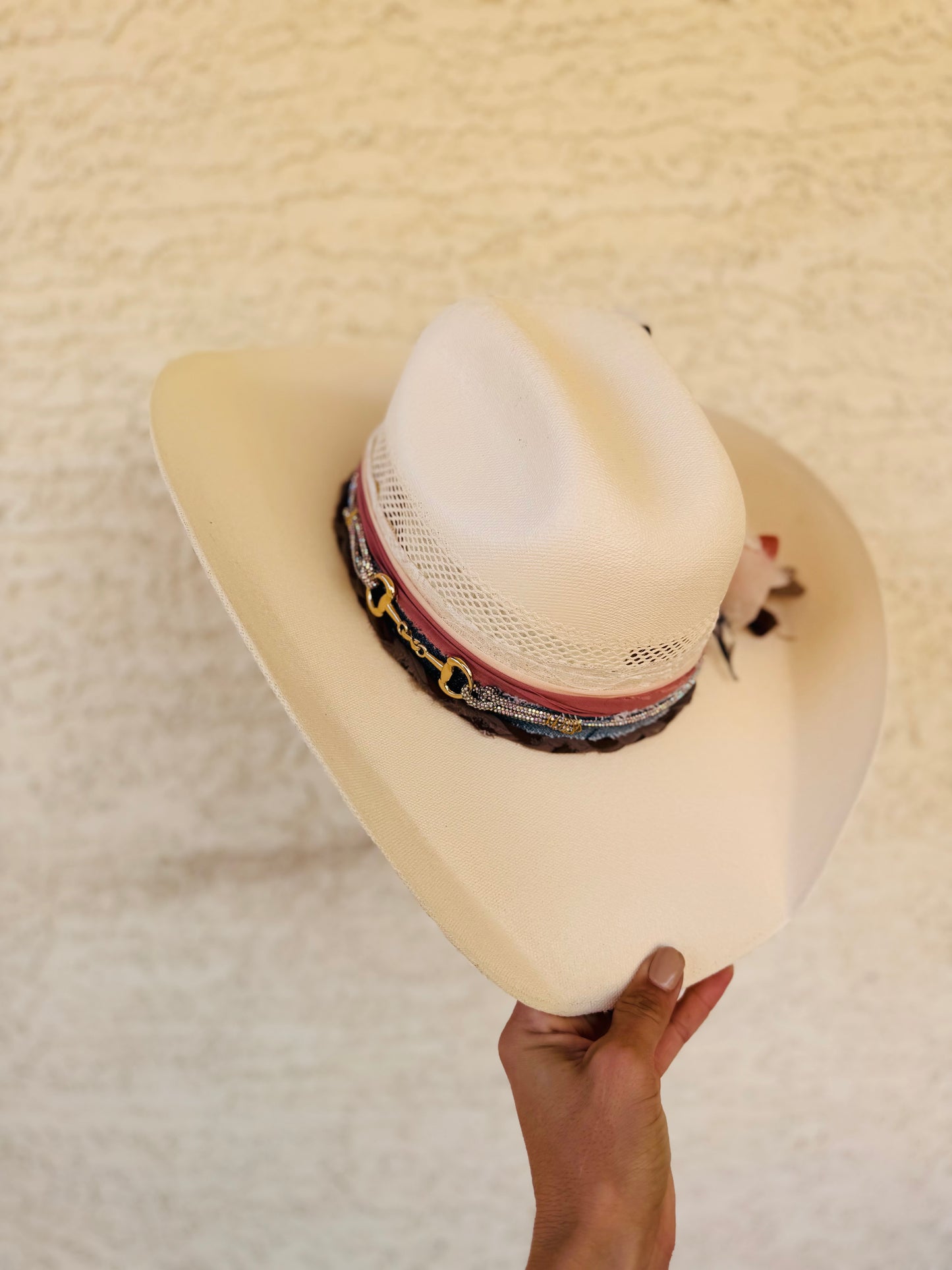 CB- gold snaffle bit goddess BRIM- CLASSIC STRAW COWGIRL