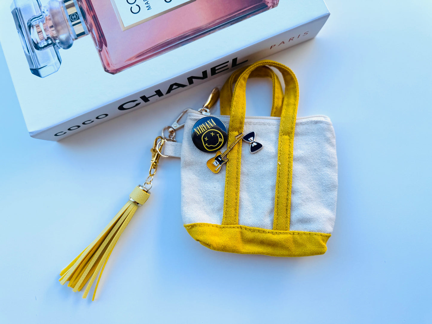 BFS- mini tote bag charm 20