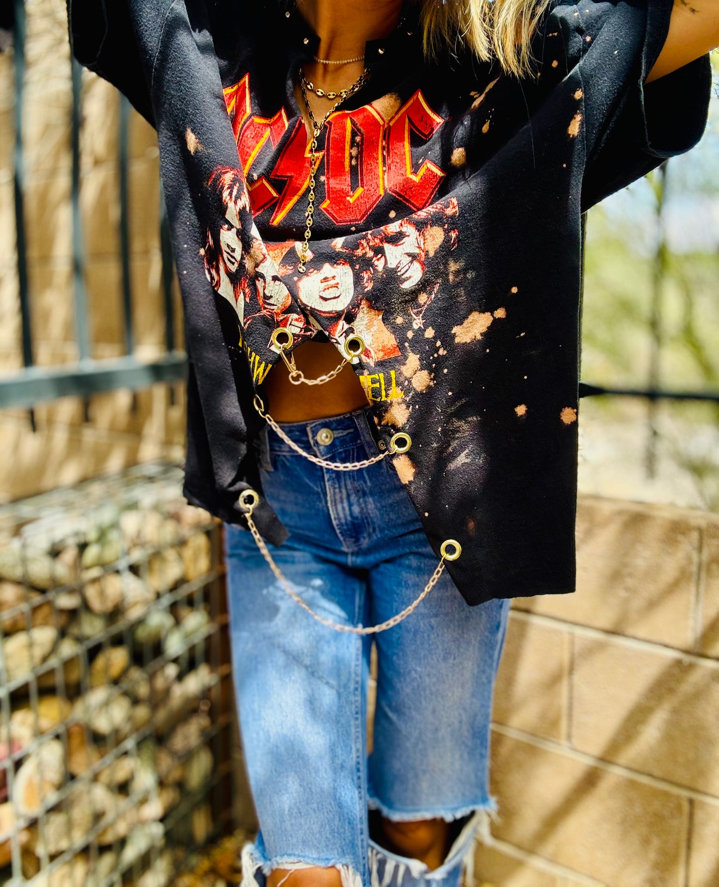 TEE-red band badddiiieee+DAD TEE XL SPLIT FRONT CHAINS