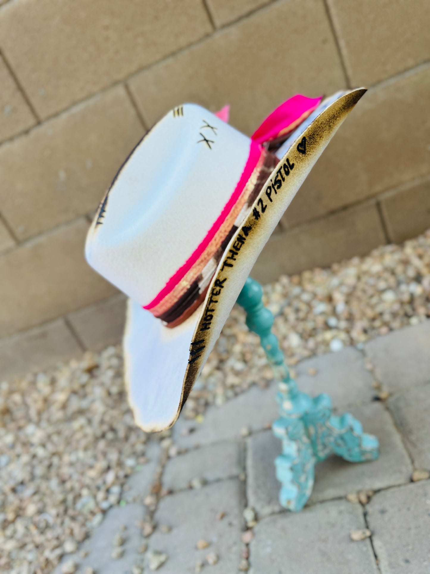 HR- Edgy Cowgirl + Vintage Ivory Brim