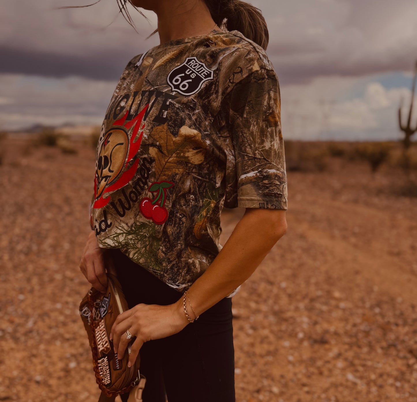 VT- LONG LIVE RAD WOMEN have no filter race team - REALTREE CAMO TSHIRT