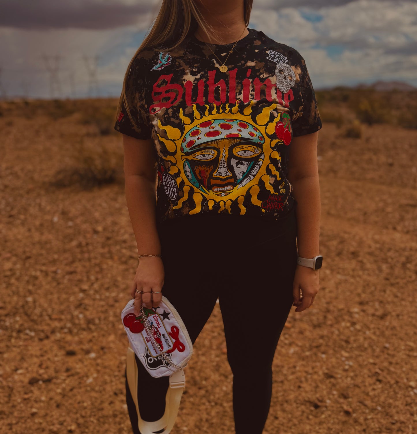 VT- RETRO BAND BABE rhinestone skull and rock and roll patches - Black TSHIRT