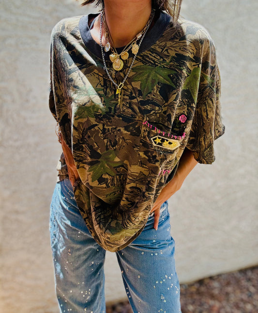 TEE- shake that bass pink camo real T POCKET SHIRT - MENS XL CUT