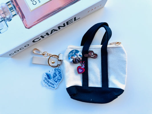 BFS- mini tote bag charm 12