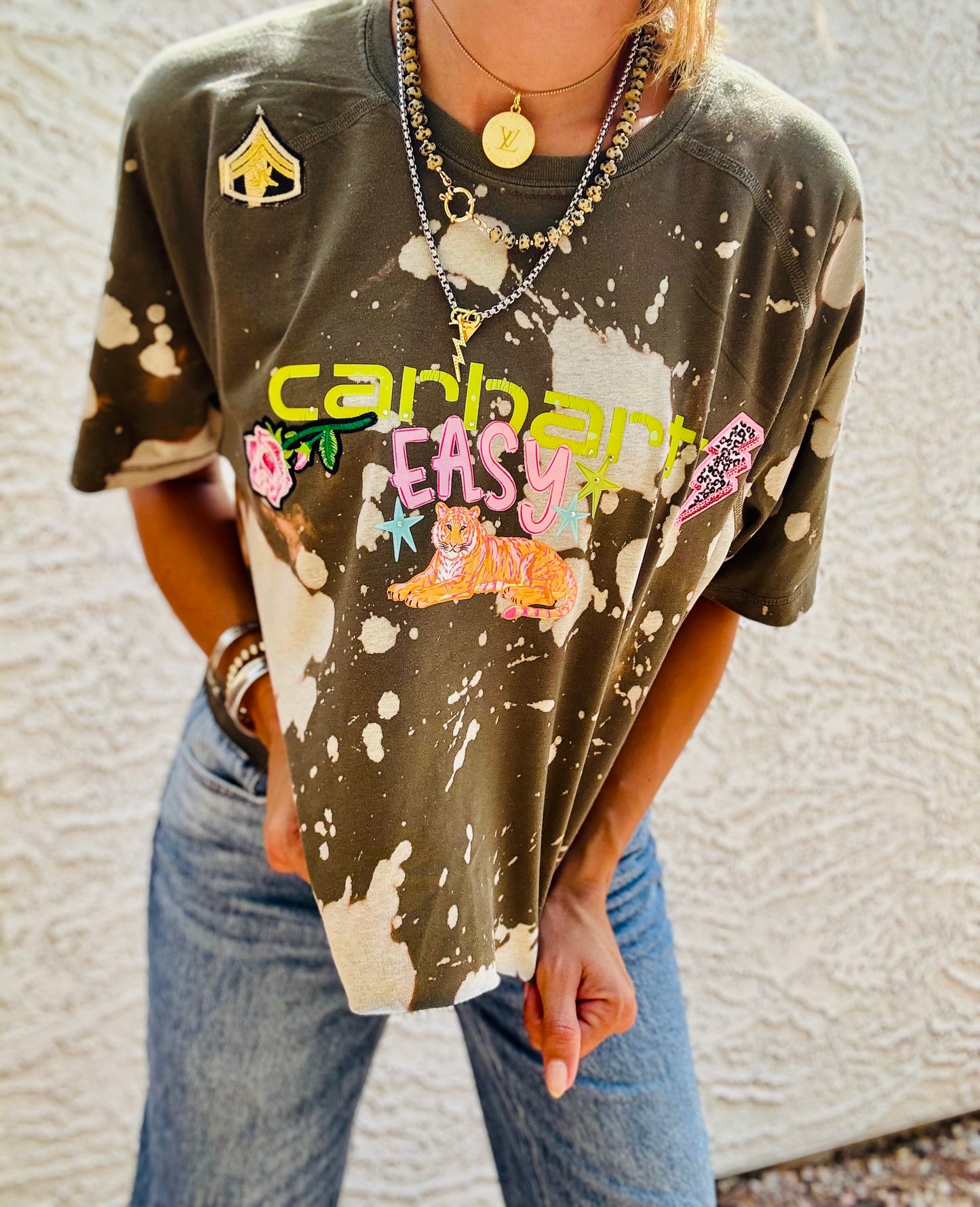 TEE-blue collar easy tiger neon  - DAD TEE MEDIUM