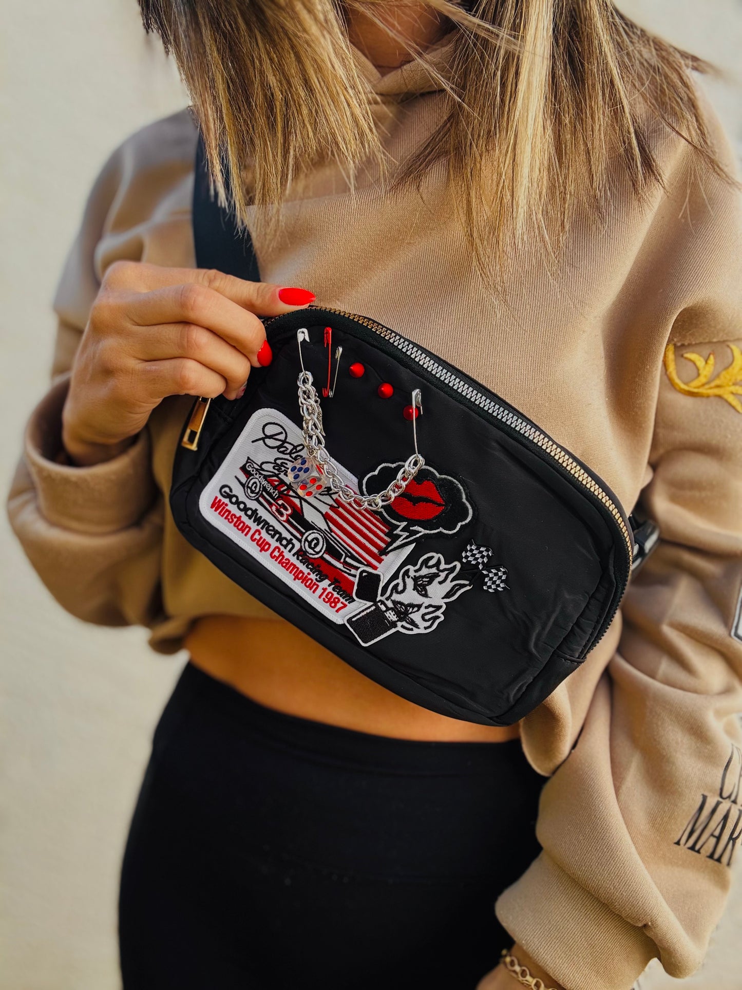 BBB- race babe -black BELT BAG