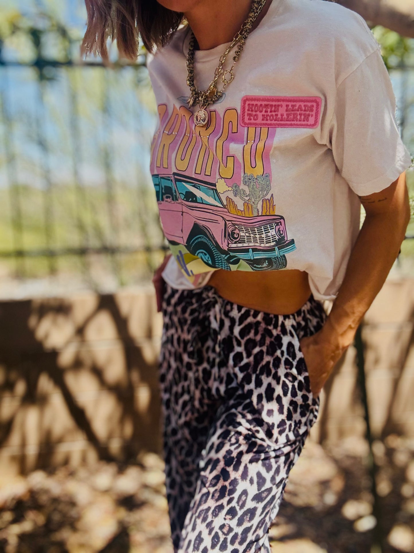 TEE-vintage bronc babe and green- DAD TEE Medium