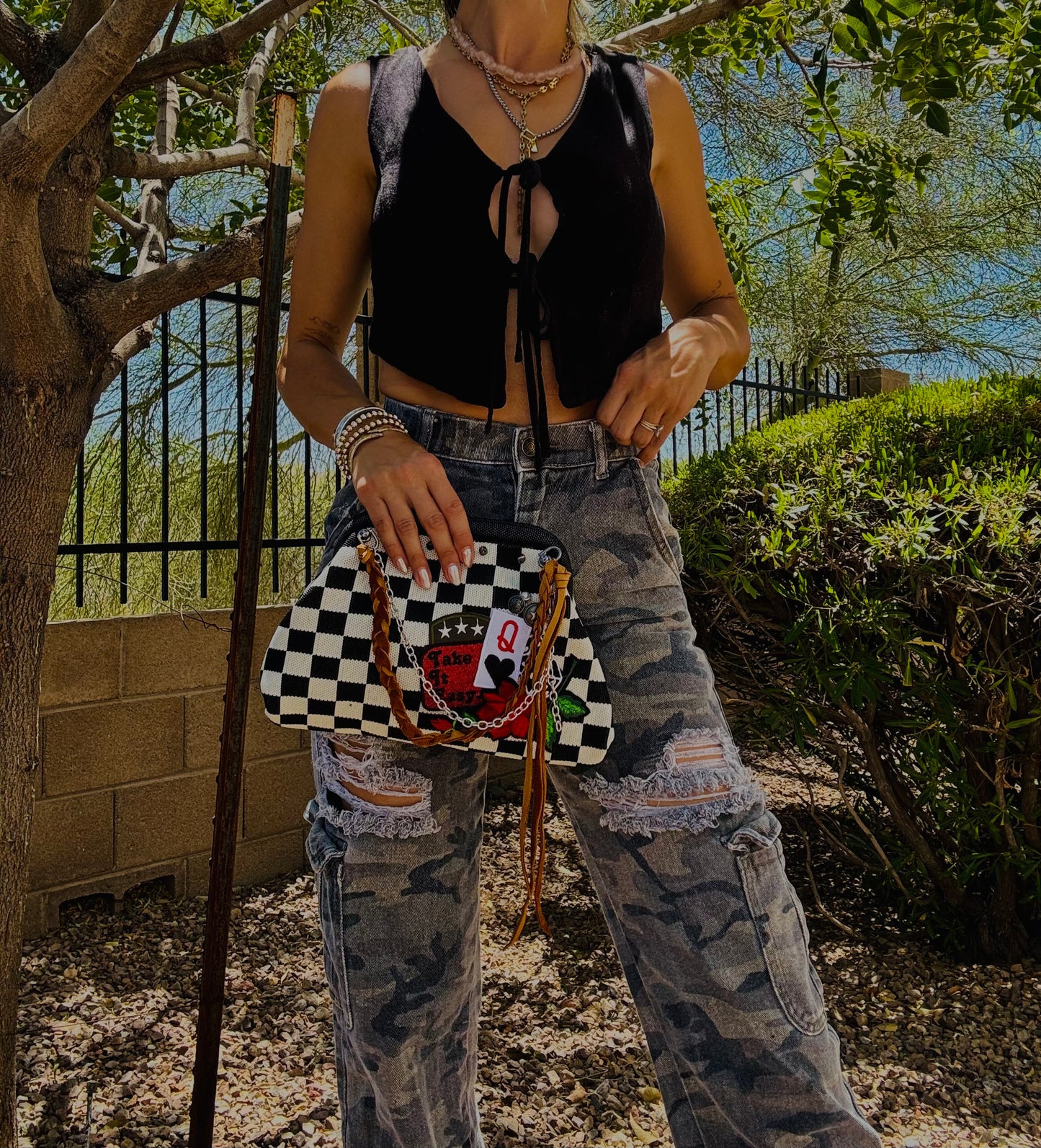AA-take it easy queen  black and white checkered +** LIZZIE KISS CLUTCH￼**