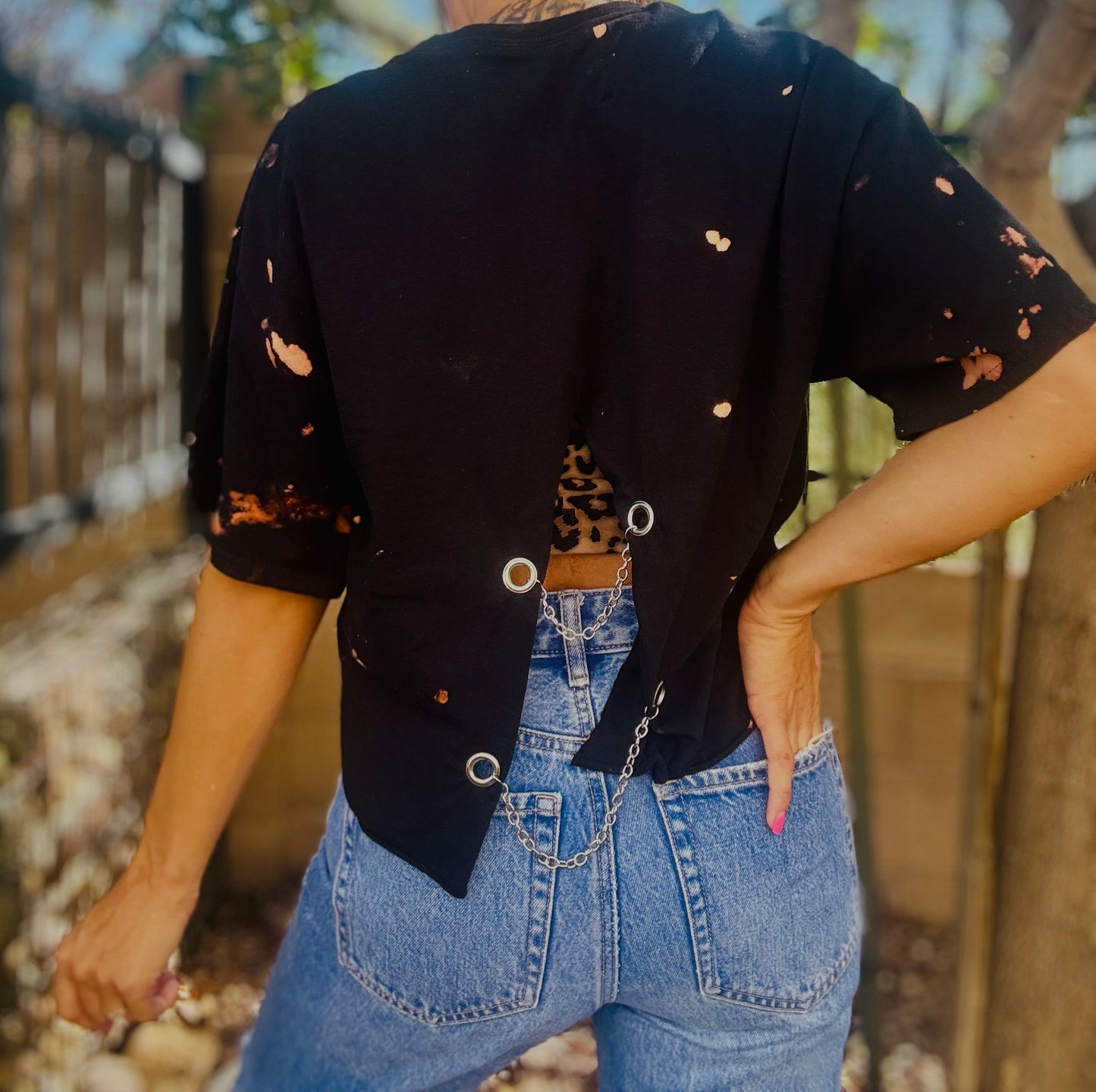 TEE-rhinestones dale - DAD TEE slit 1/2 back chain work rhinestones collar LARGE cropped