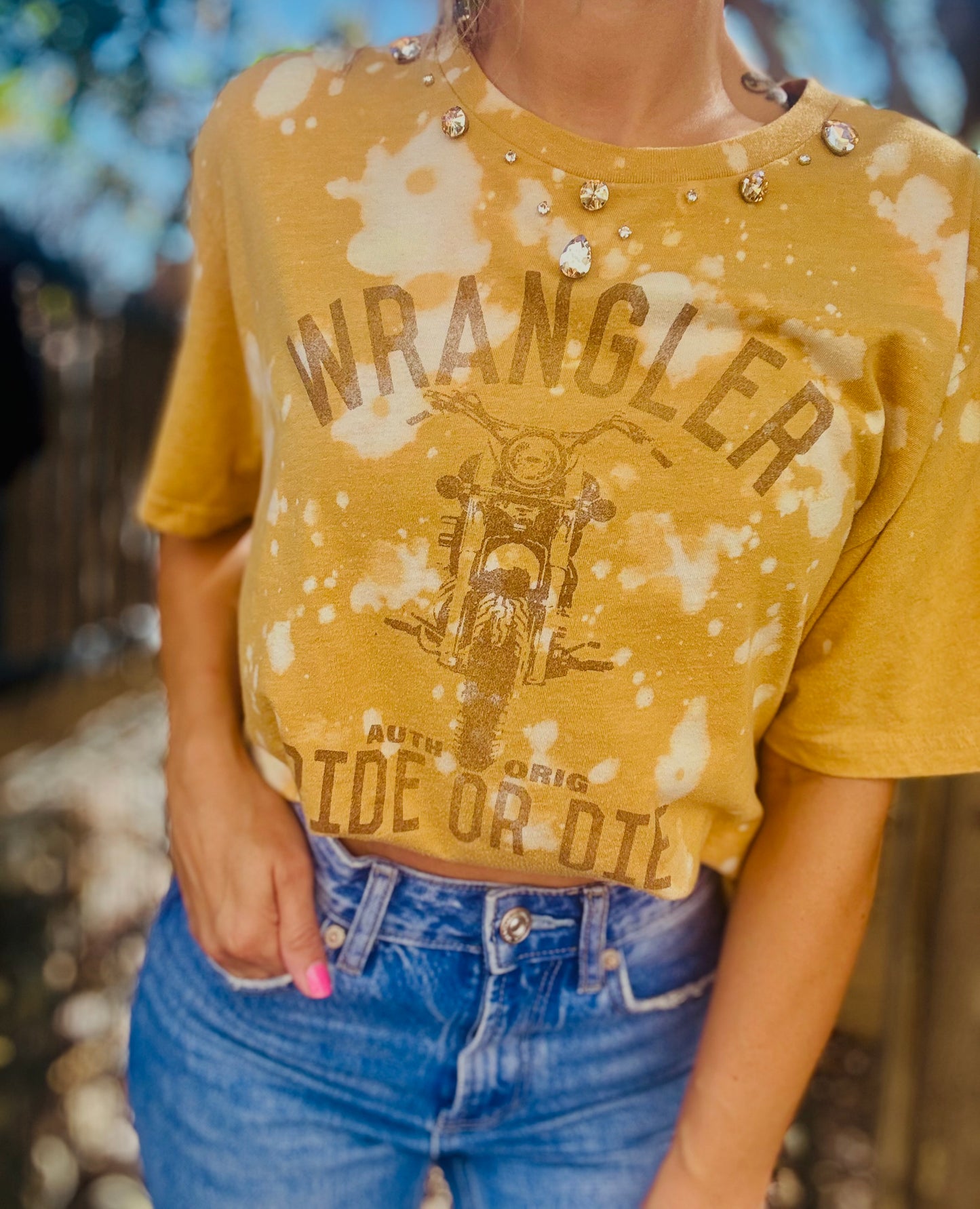 TEE-rhinestones vintage bike yellow  - DAD TEE slit 1/2 back chain work rhinestones collar LARGE cropped it’s more medium