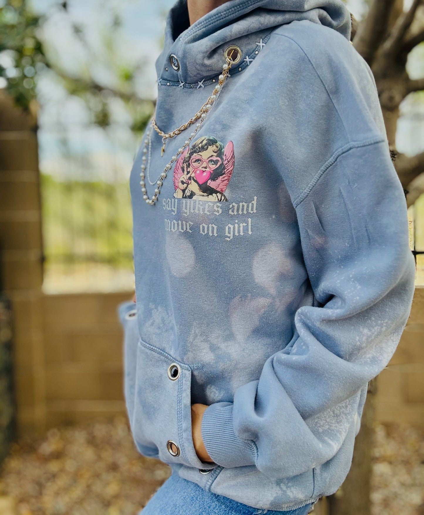 CD- NECKLACE Hoodie say yikes girl and move on - lace vintage wash+ Men’s unisex size MEDIUM    - Cut off bottom band hem
