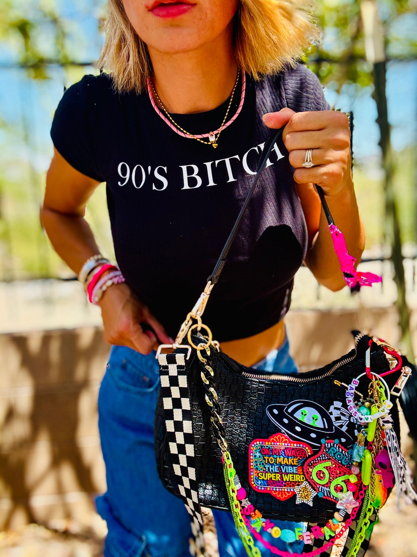 CC-embrace the weird alien babe +** The Havasu  **3 STRAPS INCLUDED
