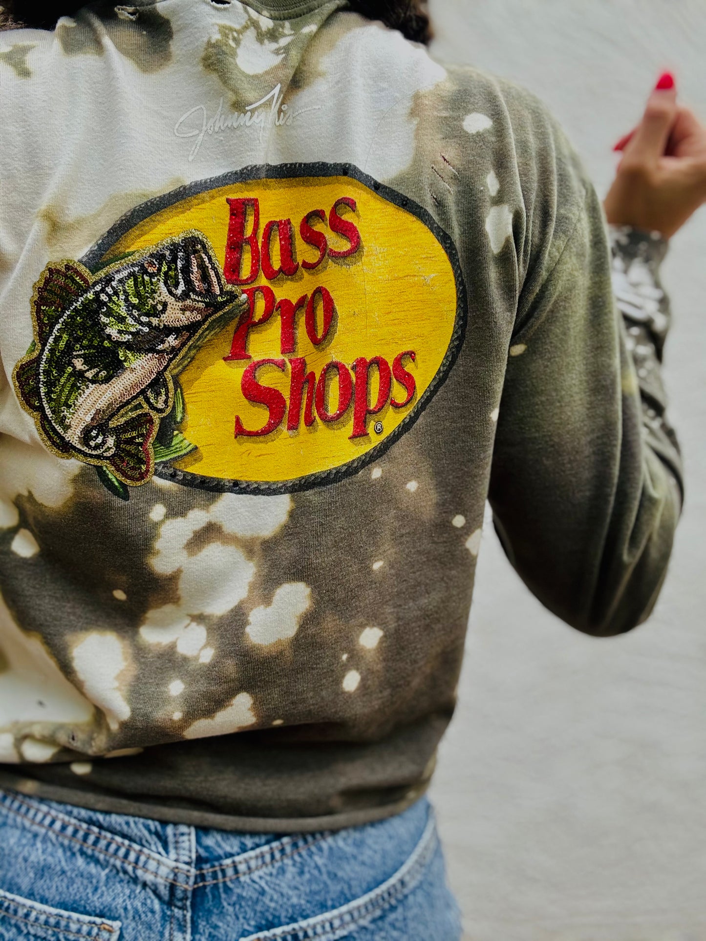 VTS-sequin bass babe + Vixen Tshirt
