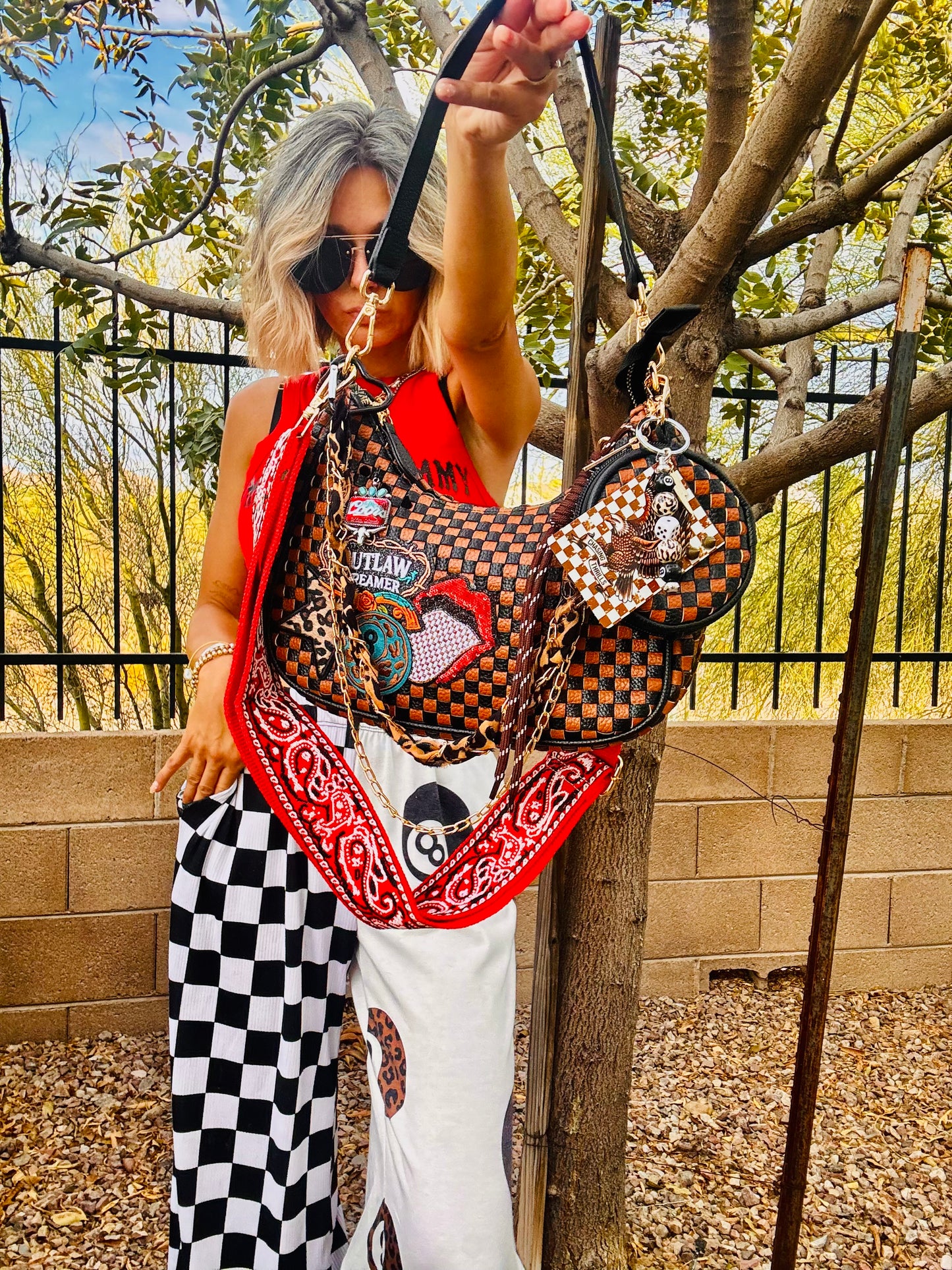 CO- outlaw dreamer eagle chasing thrills  +** The Havasu  **3 STRAPS INCLUDED