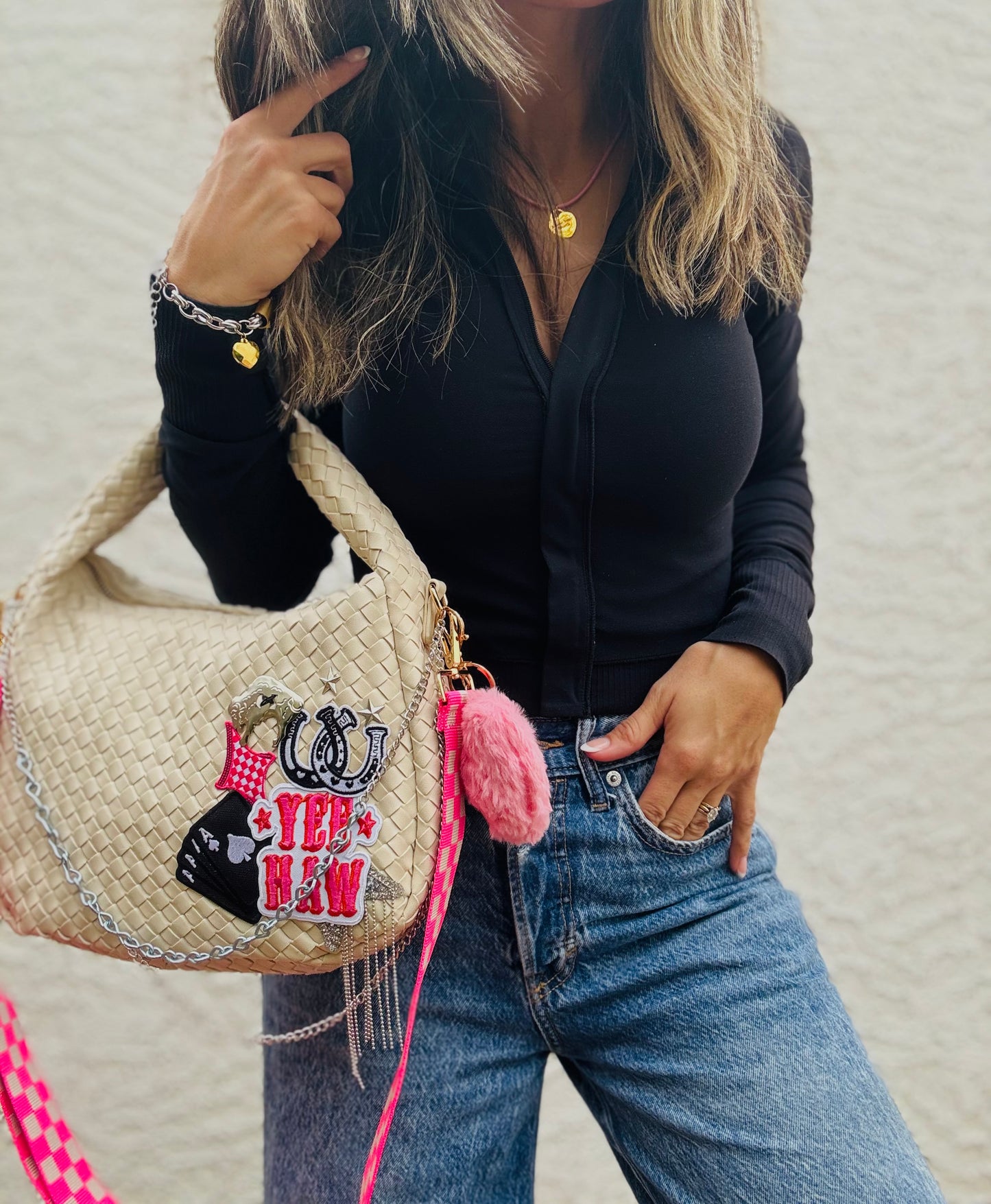 AM-yee haw buffalo concho *CHANDLER BAG**oatmeal