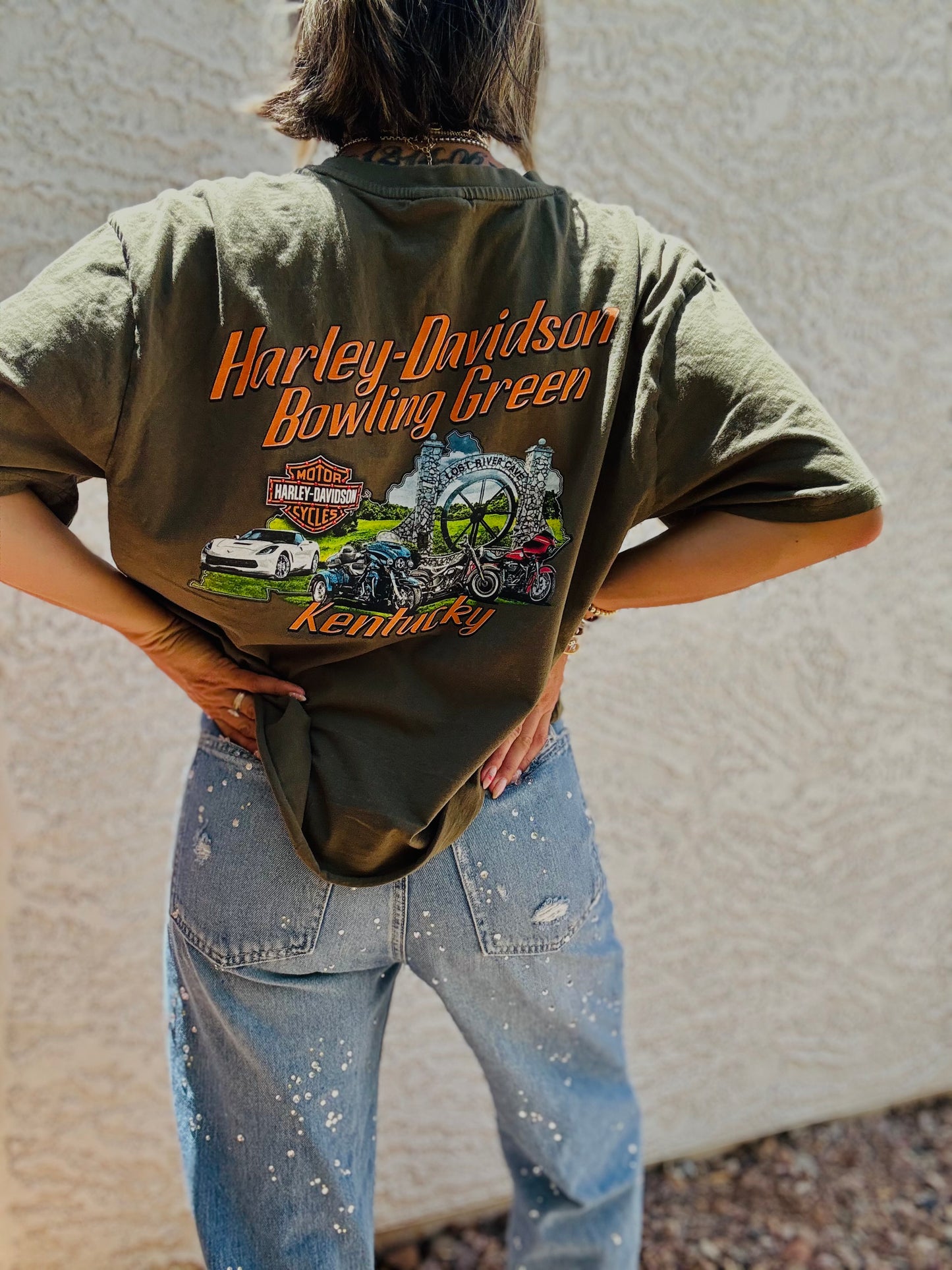 TEE- besded pocket rowdy green POCKET SHIRT - MENS 2XL CUT fits more like a L/XL