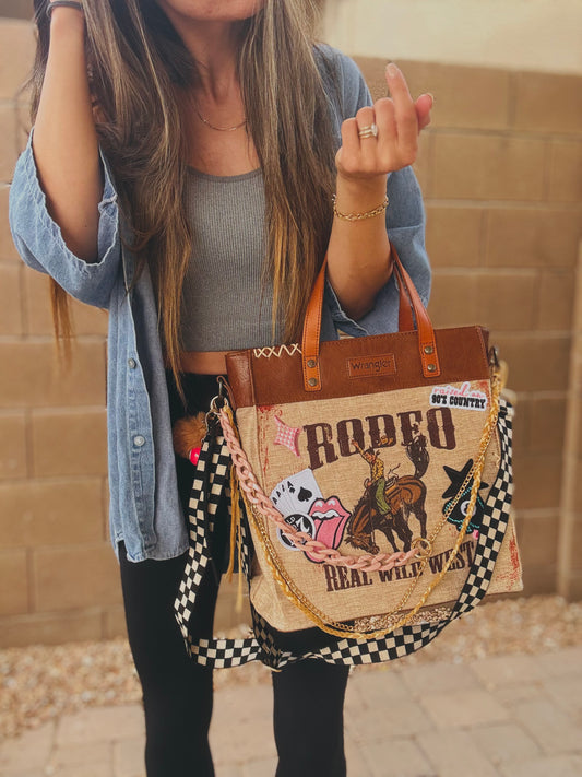 OO-Wrangler Rodeo Babe checkered pink - Repurposed Wrangler Crossbody