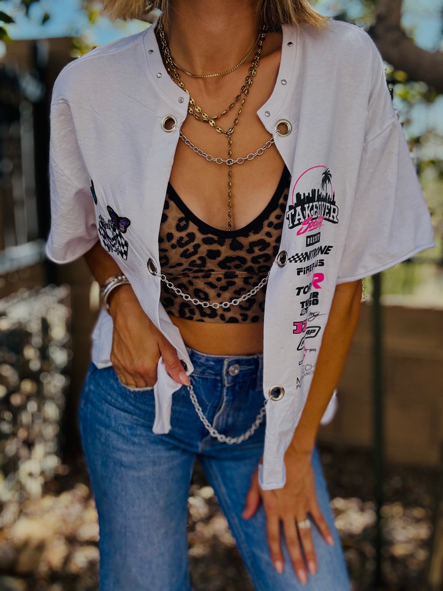 TEE-Y2K race +DAD TEE LARGE FIT MED SPLIT FRONT CROPPED